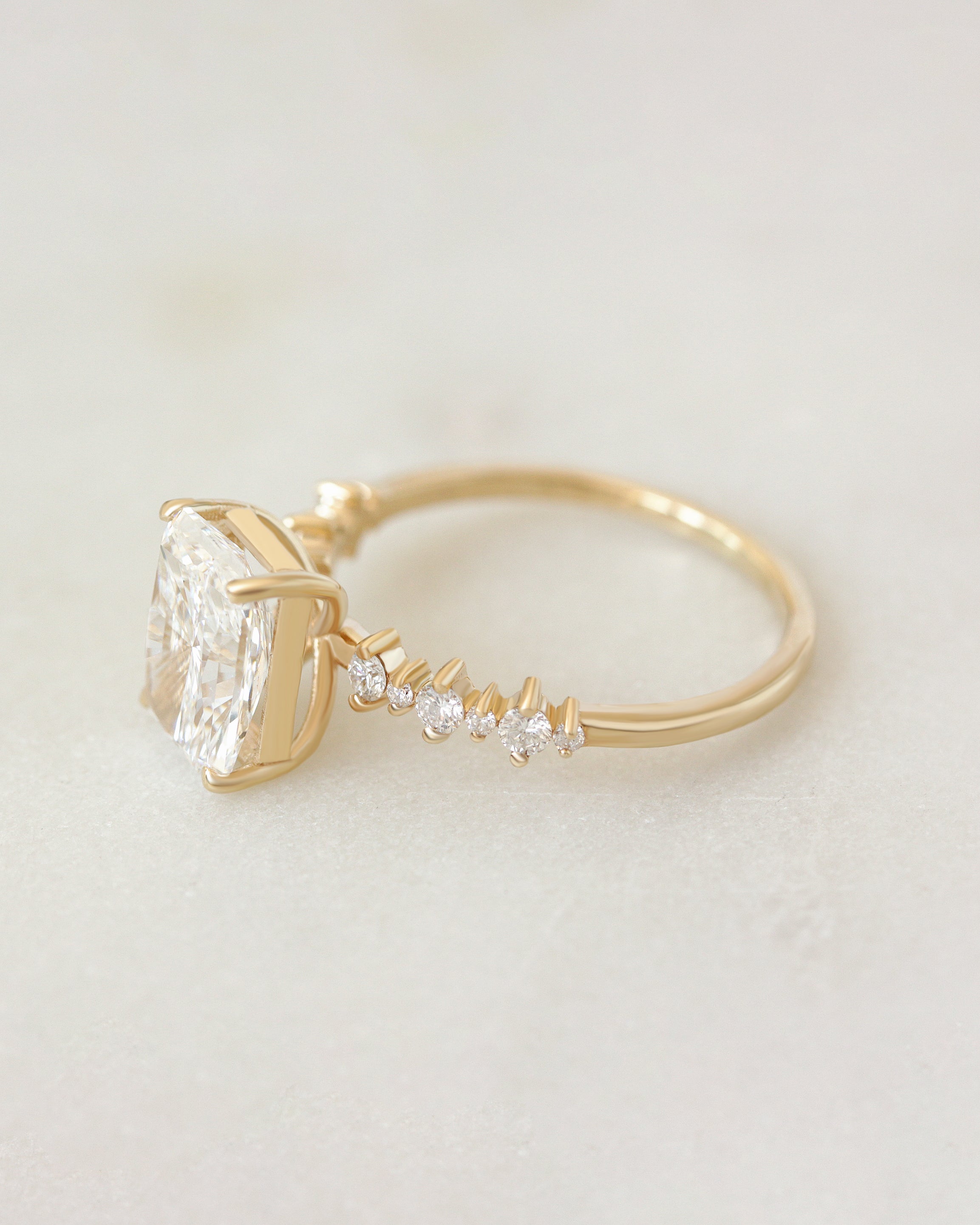 2.5ct Radiant Diamond engagement Ring Margo