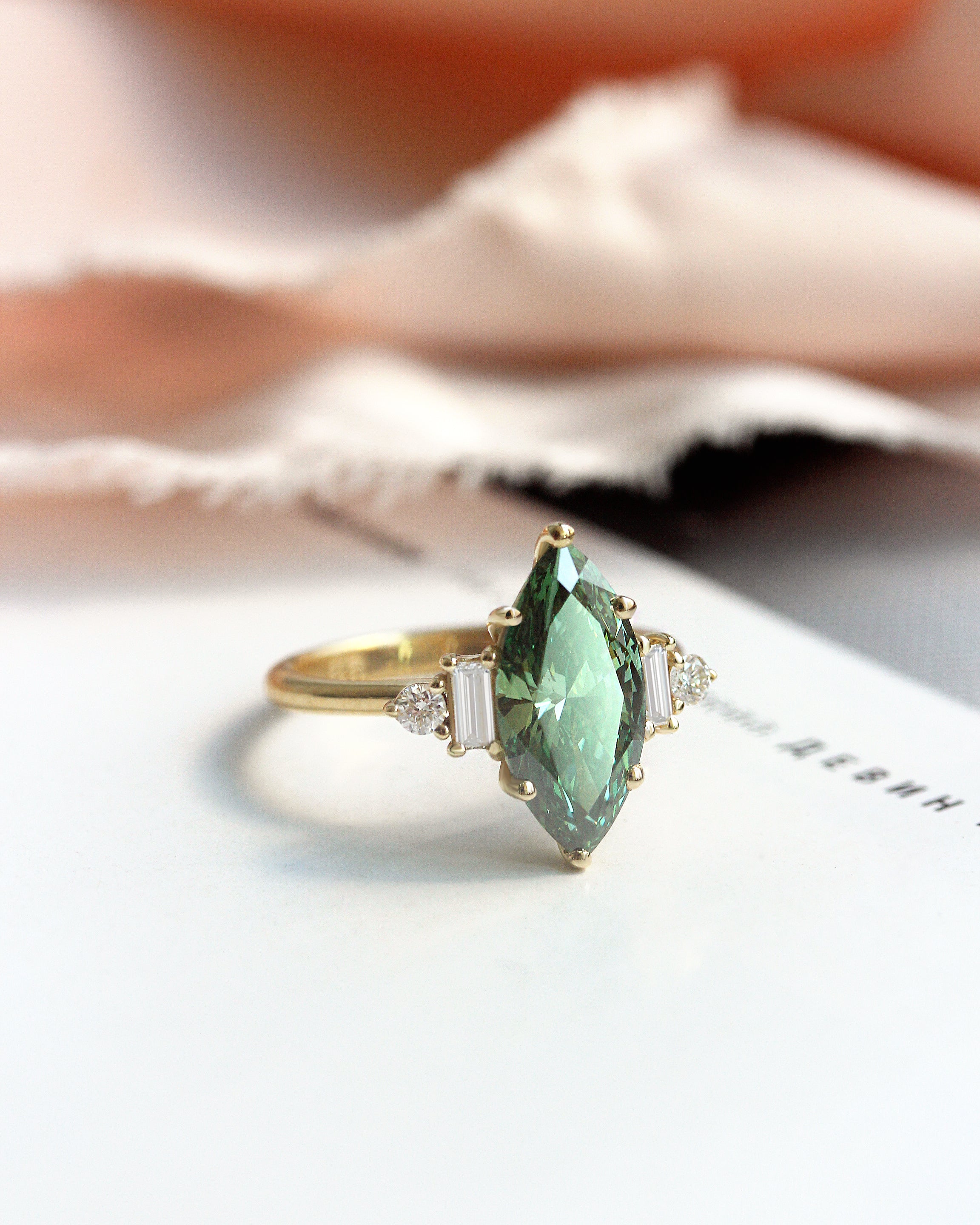 קישור פרטי לאשלי - מרקיז 3 קראט, זהב לבן 14K, מידה 9.75