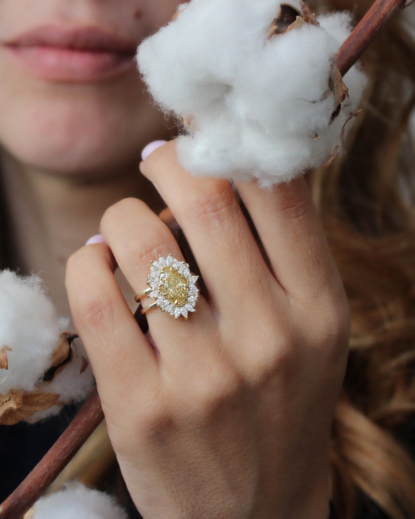 טבעת אירוסין "לילי אמה" עם לוח יהלום ורוד