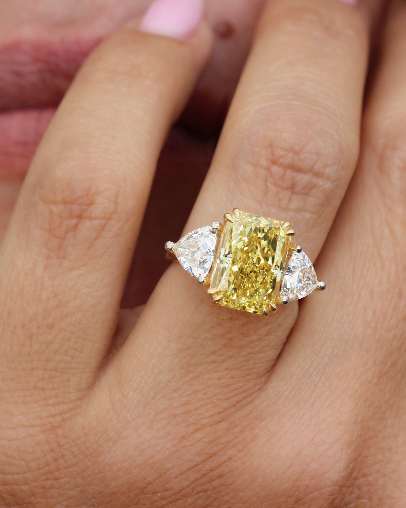 Marquise Diamonds 1.5 קרט, מסגרת טבעת אירוסין ייחודית Alicent