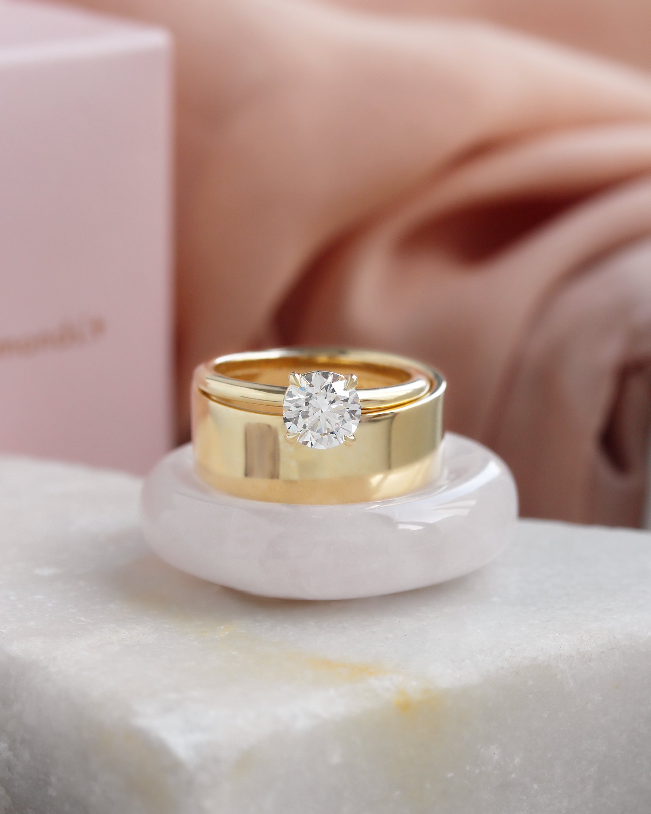 8mm Gold Cigar Band - Chunky Bold Gold Wedding Ring - Unisex
