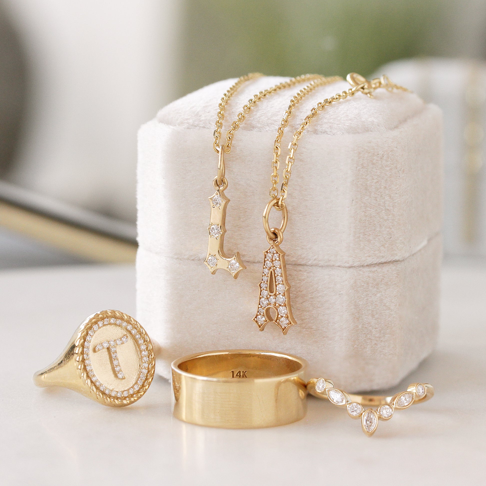 8mm Gold Cigar Band - Chunky Bold Gold Wedding Ring - Unisex
