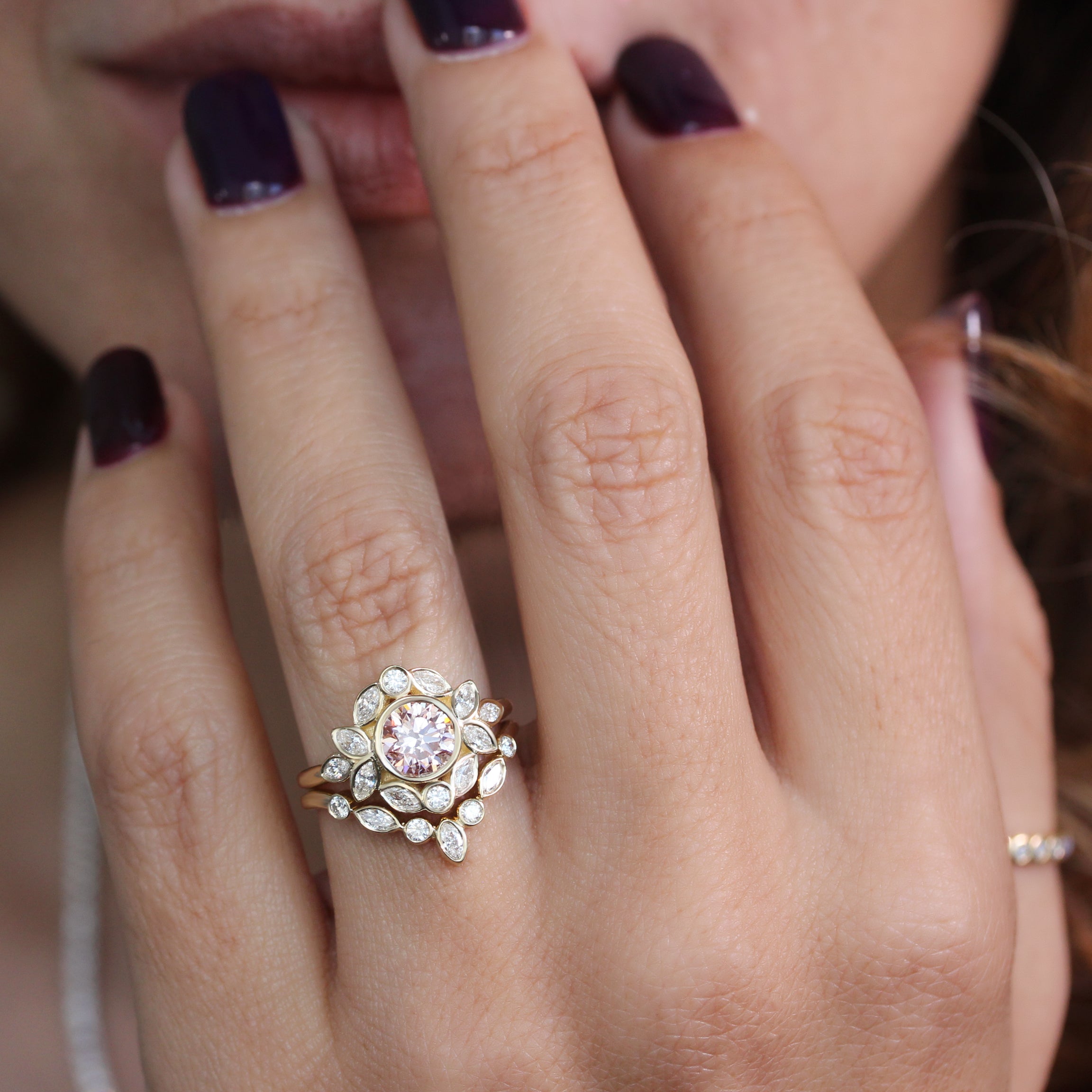 Bezel Setting Chevron Diamond Nesting V Ring - Hermes
