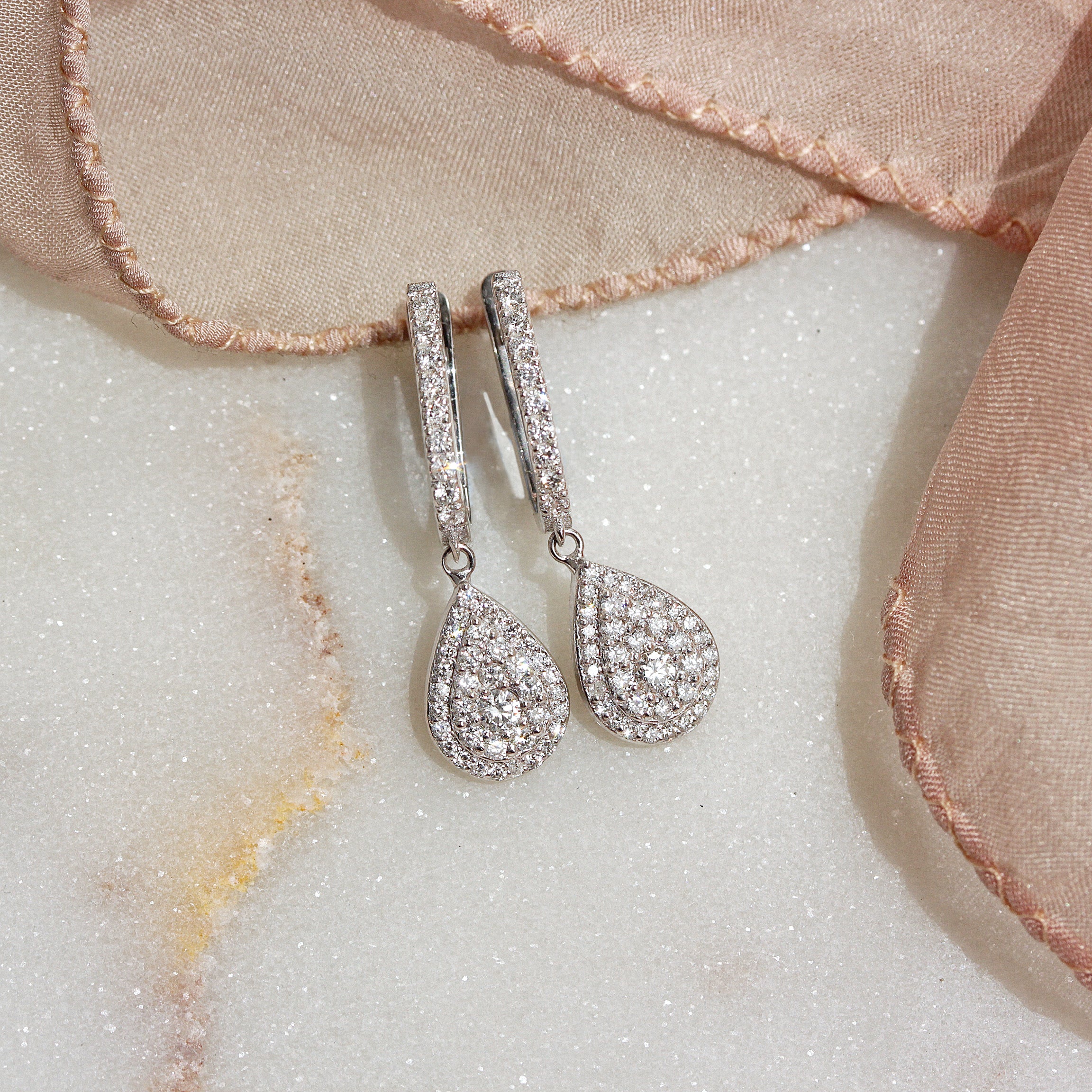 Big Pear Diamond Drops Dangle Earrings Basic