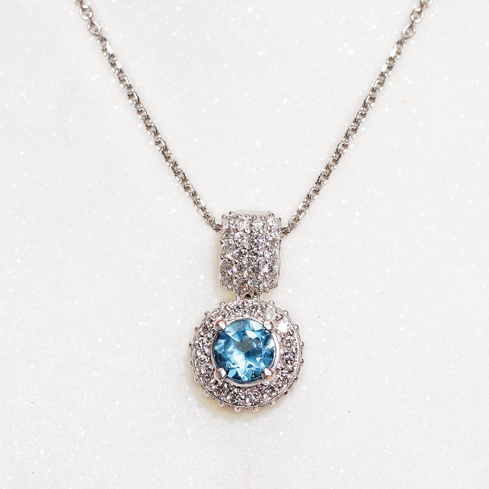 Blue Topaz and Diamonds Chubby Pendant Basic