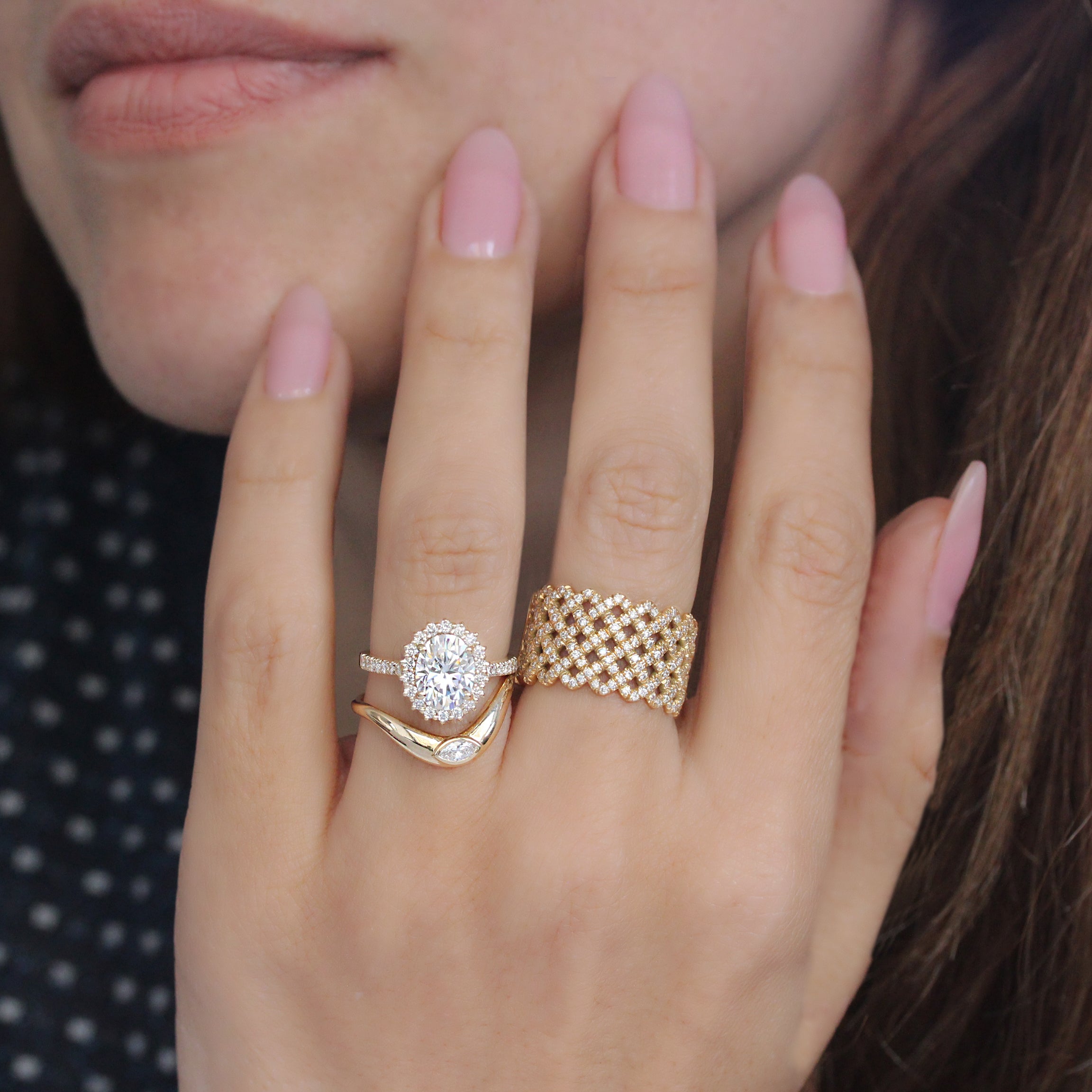 הצהרה Marquise Diamond Curve Wedding Sideband Mila ♥