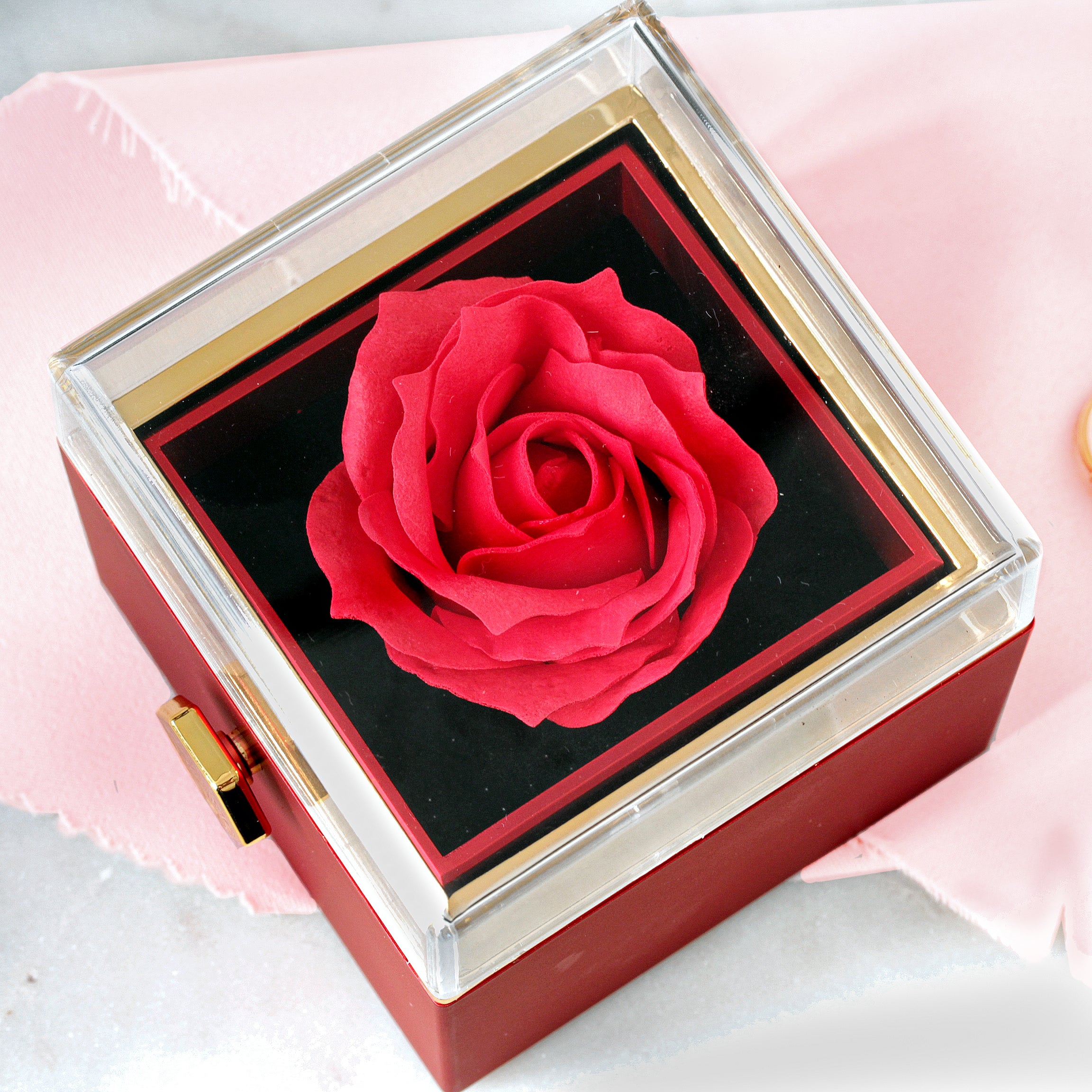 Turning Rose Proposal Ring Box - Jewelry Box red