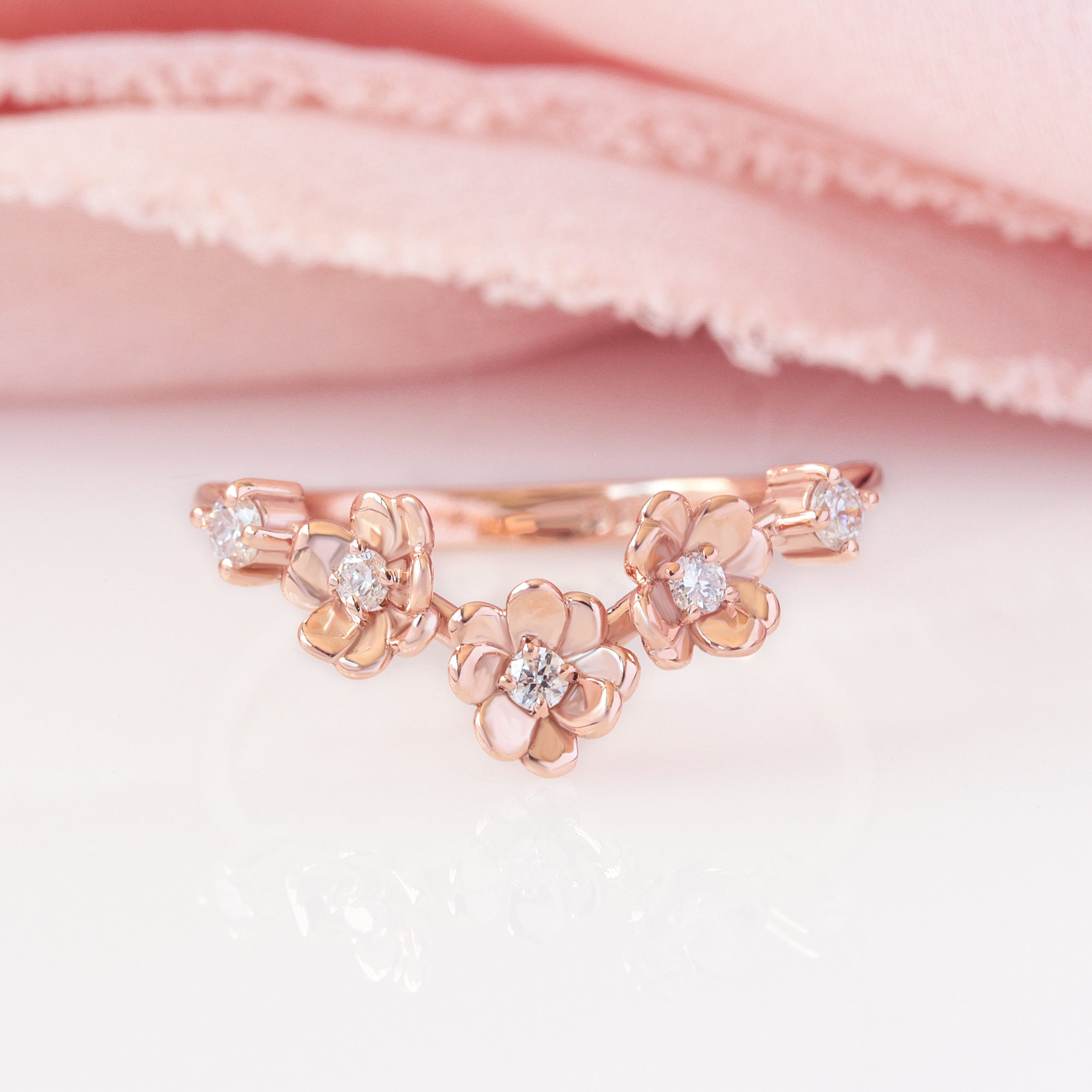 Flowers Nesting V Ring Magnolia ♥