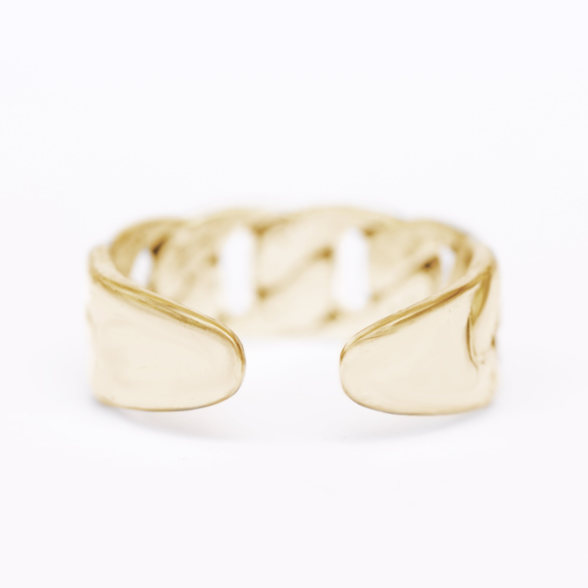 Simulated Chain Cuff Ring - sillyshinydiamonds