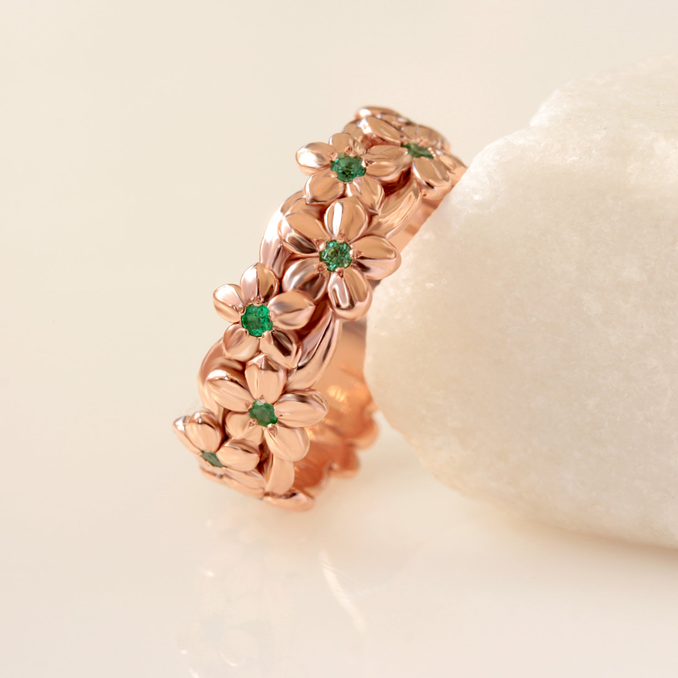 Hawaiian Gemstone Floral Jungle Unisex Wedding Band