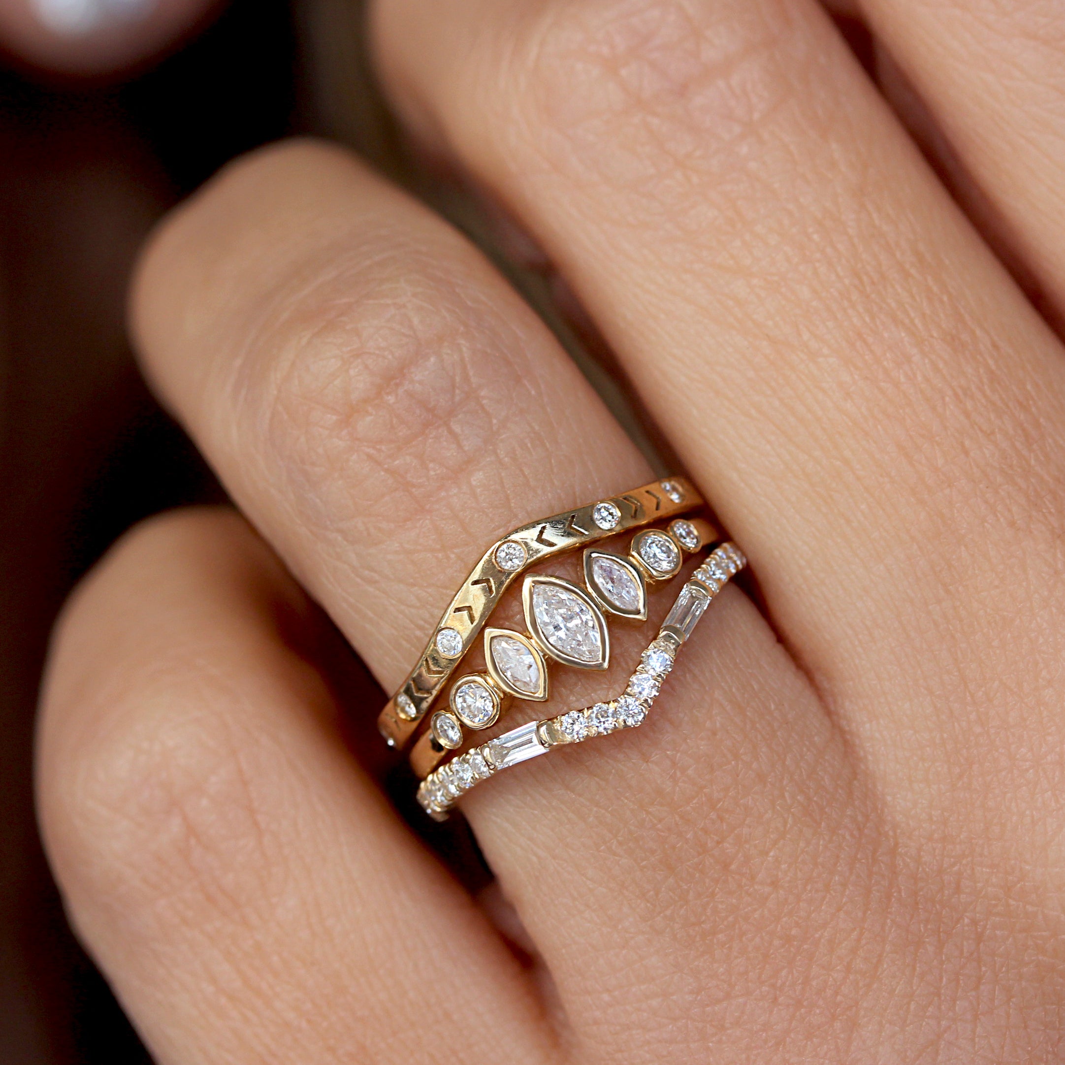 V Baguette & Round Diamonds Wedding Ring