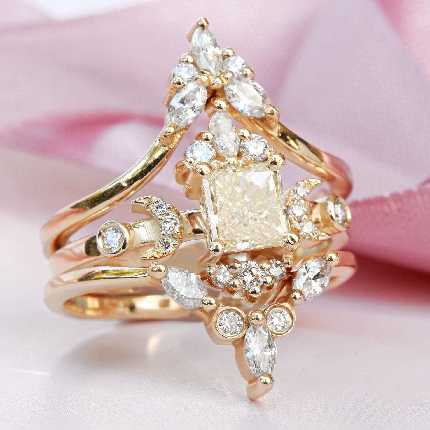 Amber Marquise Diamond Chevron V טבעת נישואין ♥