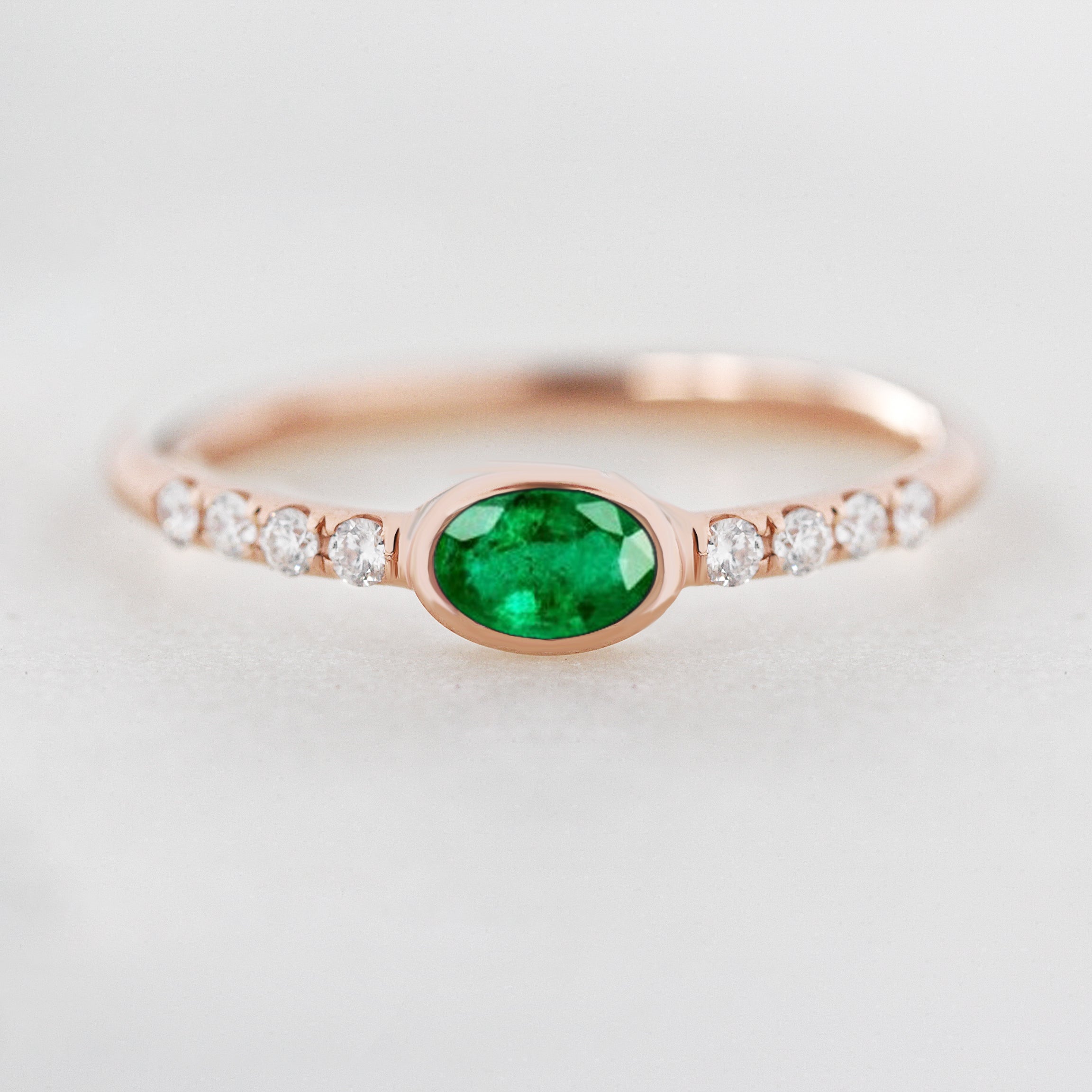 Oval Garnet & Diamonds Delicate Birthstone Gemstone Ring