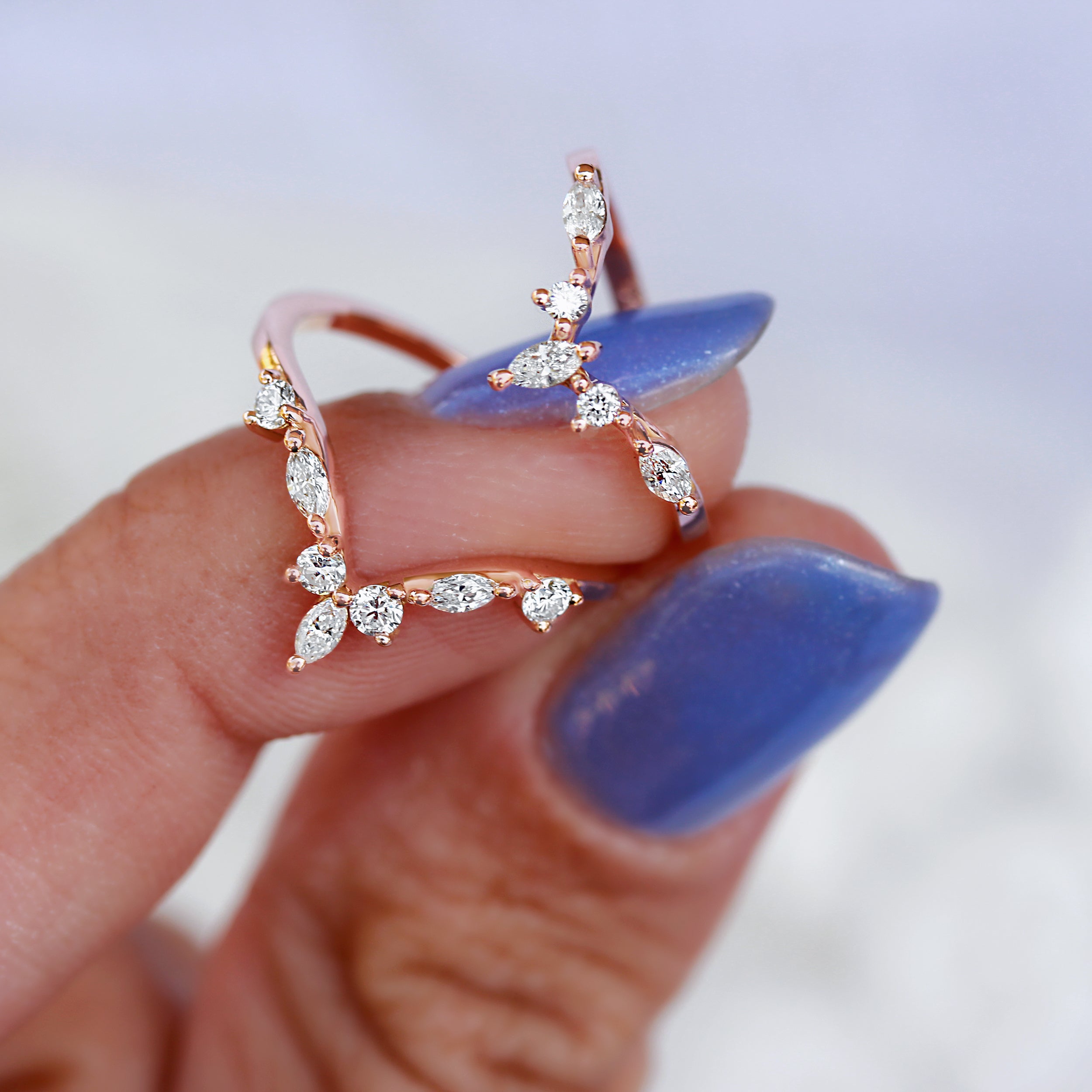 Hermes Mini Diamond V Ring - sillyshinydiamonds