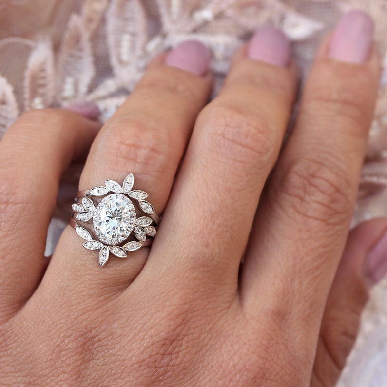 Minimal Lily - Oval Moissanite & Diamonds Floral three rings set - sillyshinydiamonds