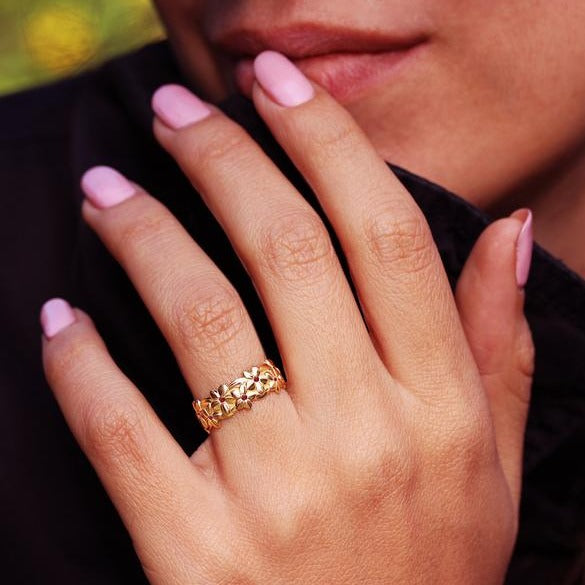 Hawaiian Ruby floral Jungle Unisex Wedding Band - sillyshinydiamonds
