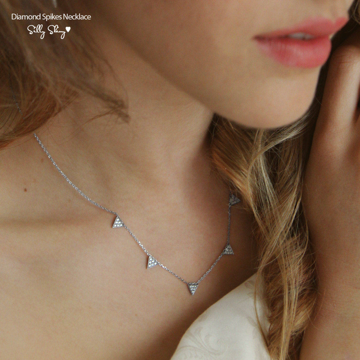 5 Diamonds Triangles Necklace - sillyshinydiamonds