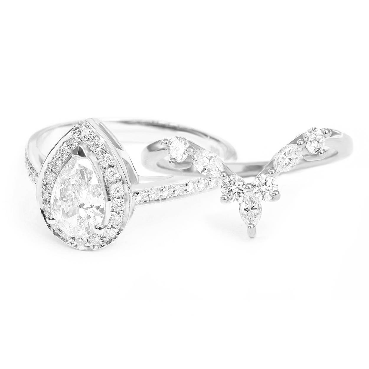 Pear Diamond Halo Nia & Two "Hermes" Bands, Wedding Three Rings Set Nia Trio ♥