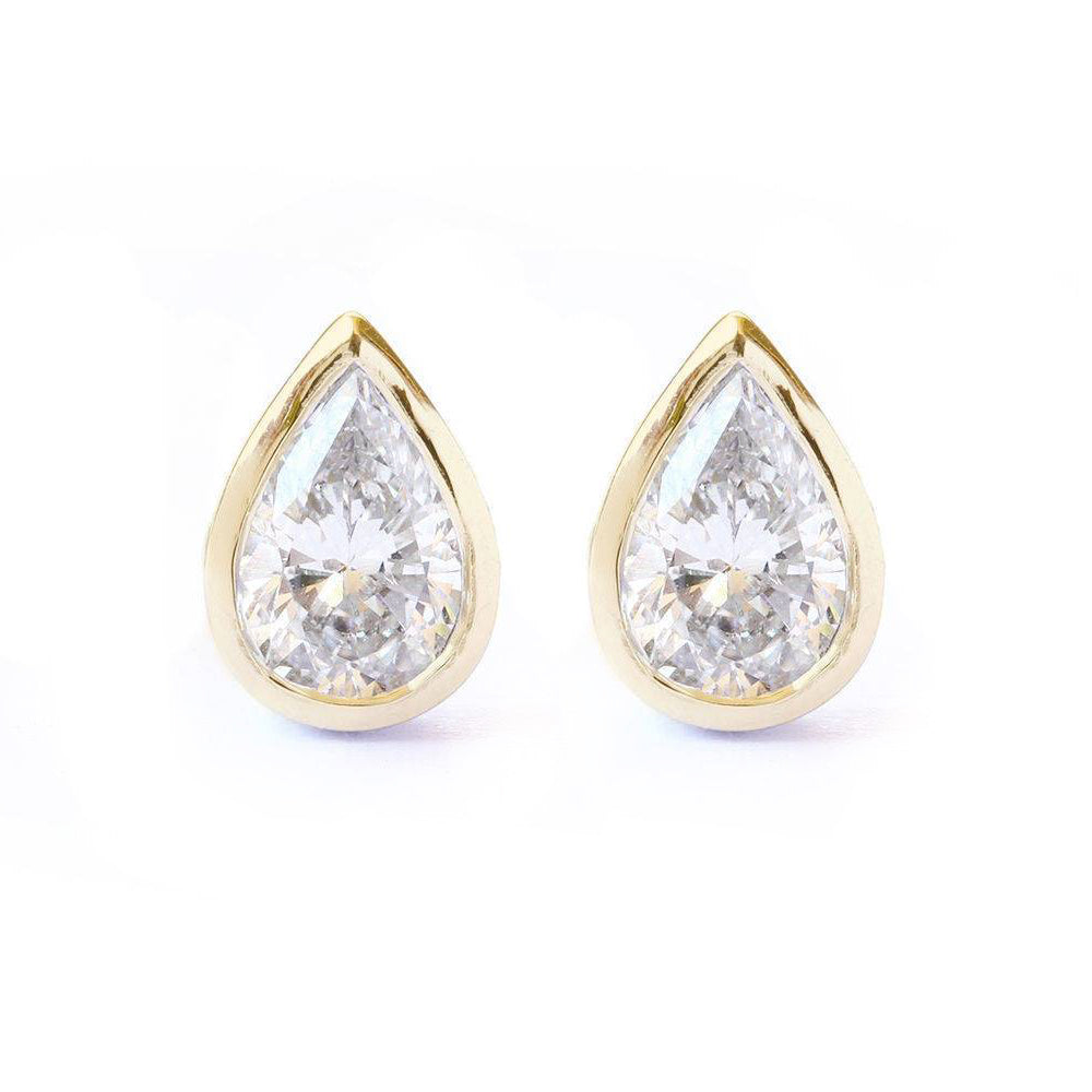 Pear diamond dainty stud earrings