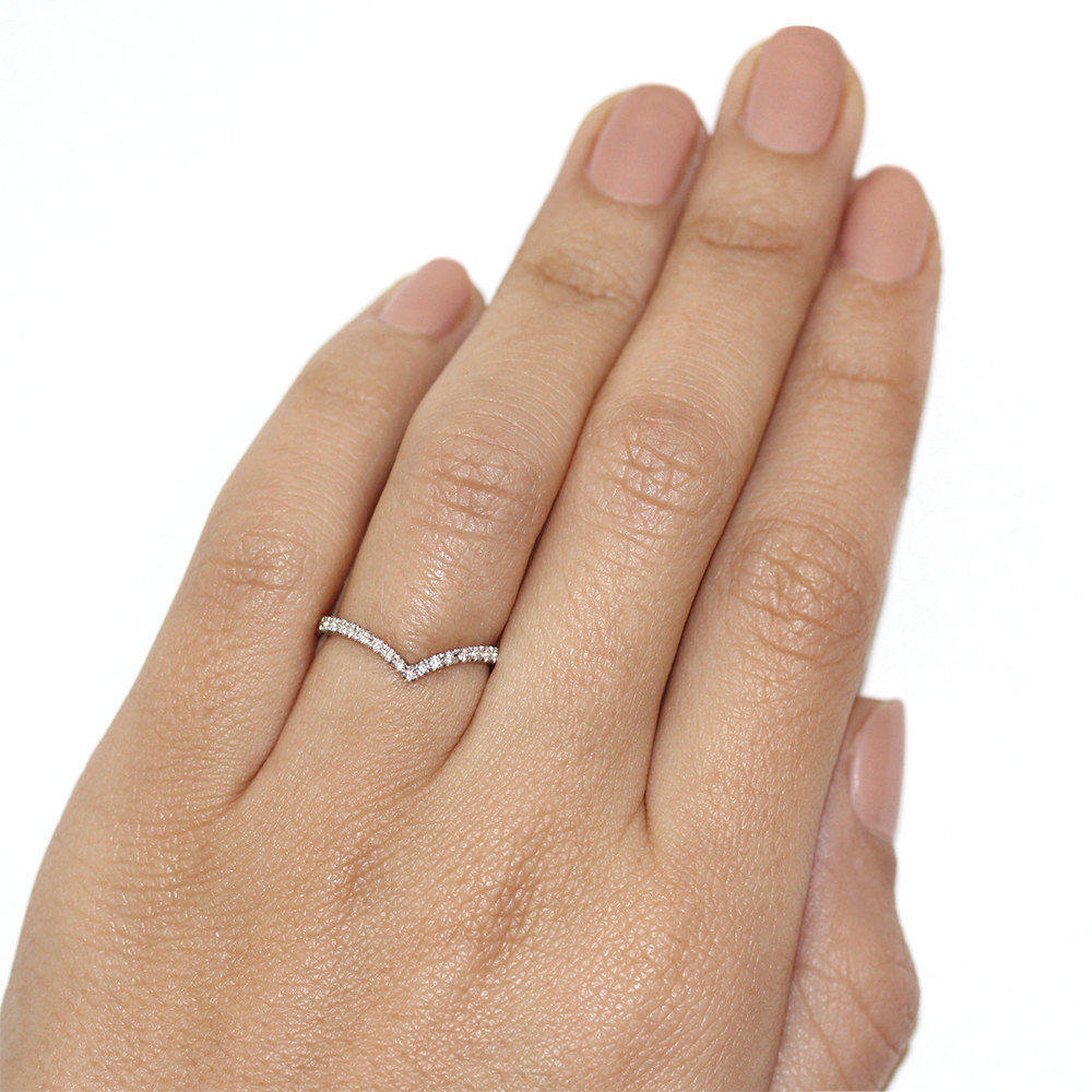 Classic Chevron Diamond V Ring - sillyshinydiamonds