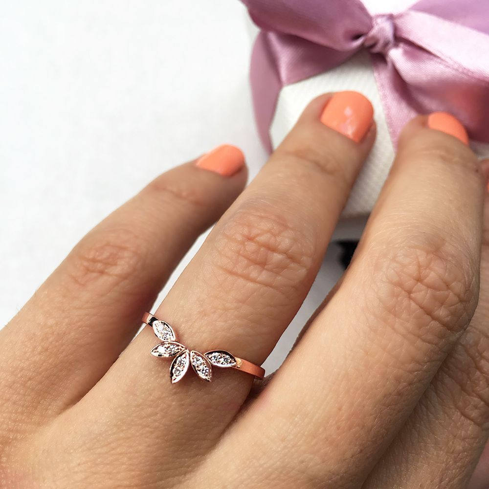 5 Leaves Nesting Diamond Wedding Ring - sillyshinydiamonds