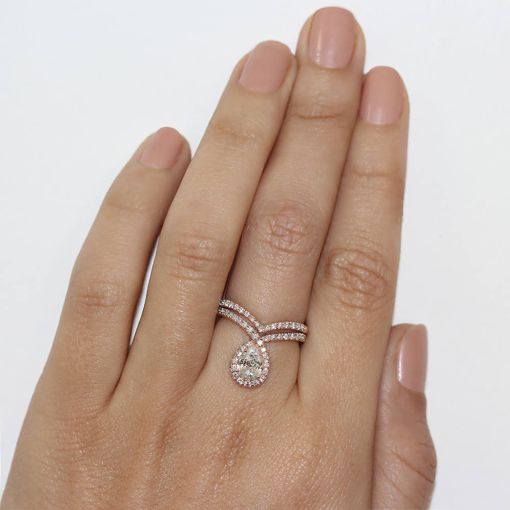Classic Chevron Diamond V Ring - sillyshinydiamonds