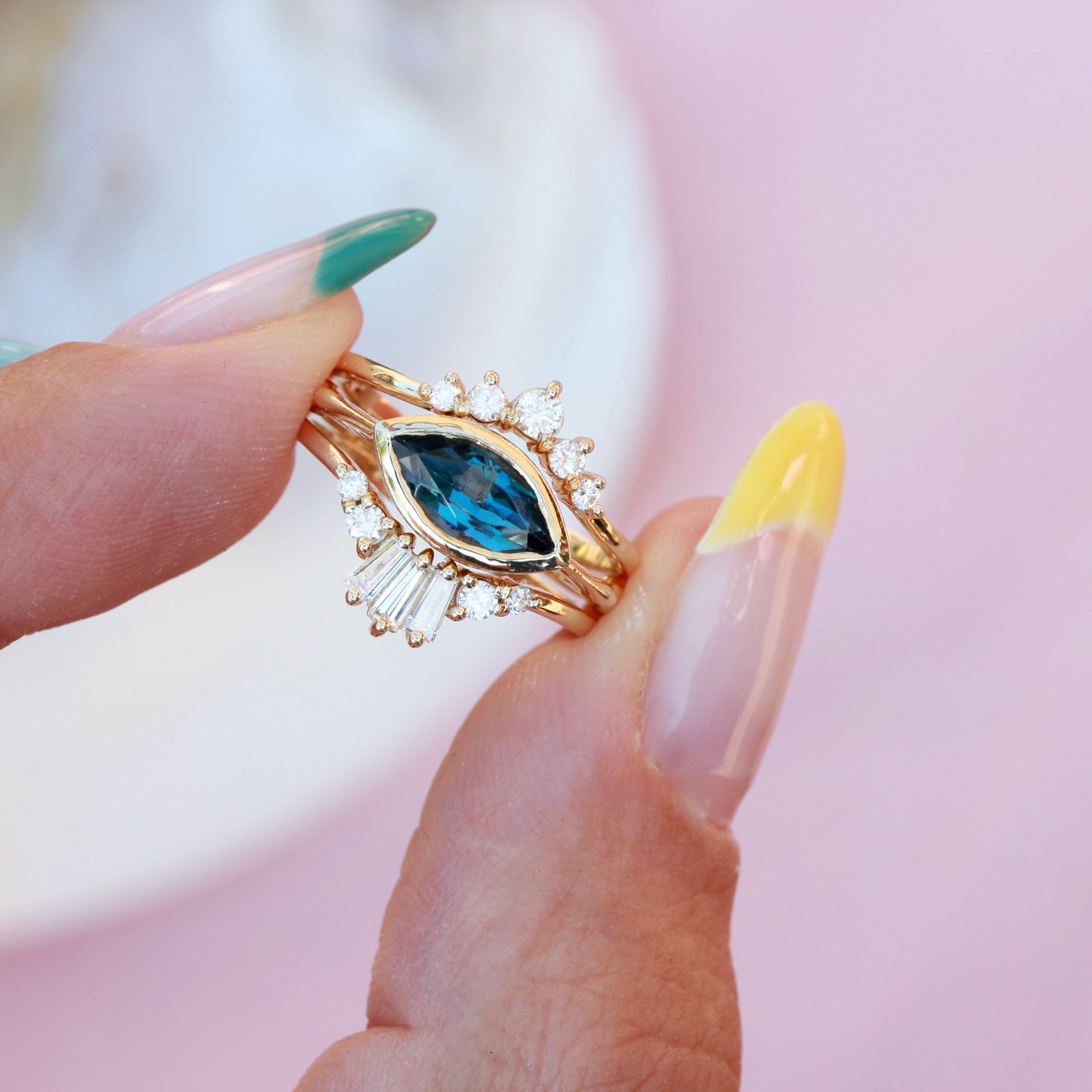 טבעת הערימה 5 יהלומים V5 ♥