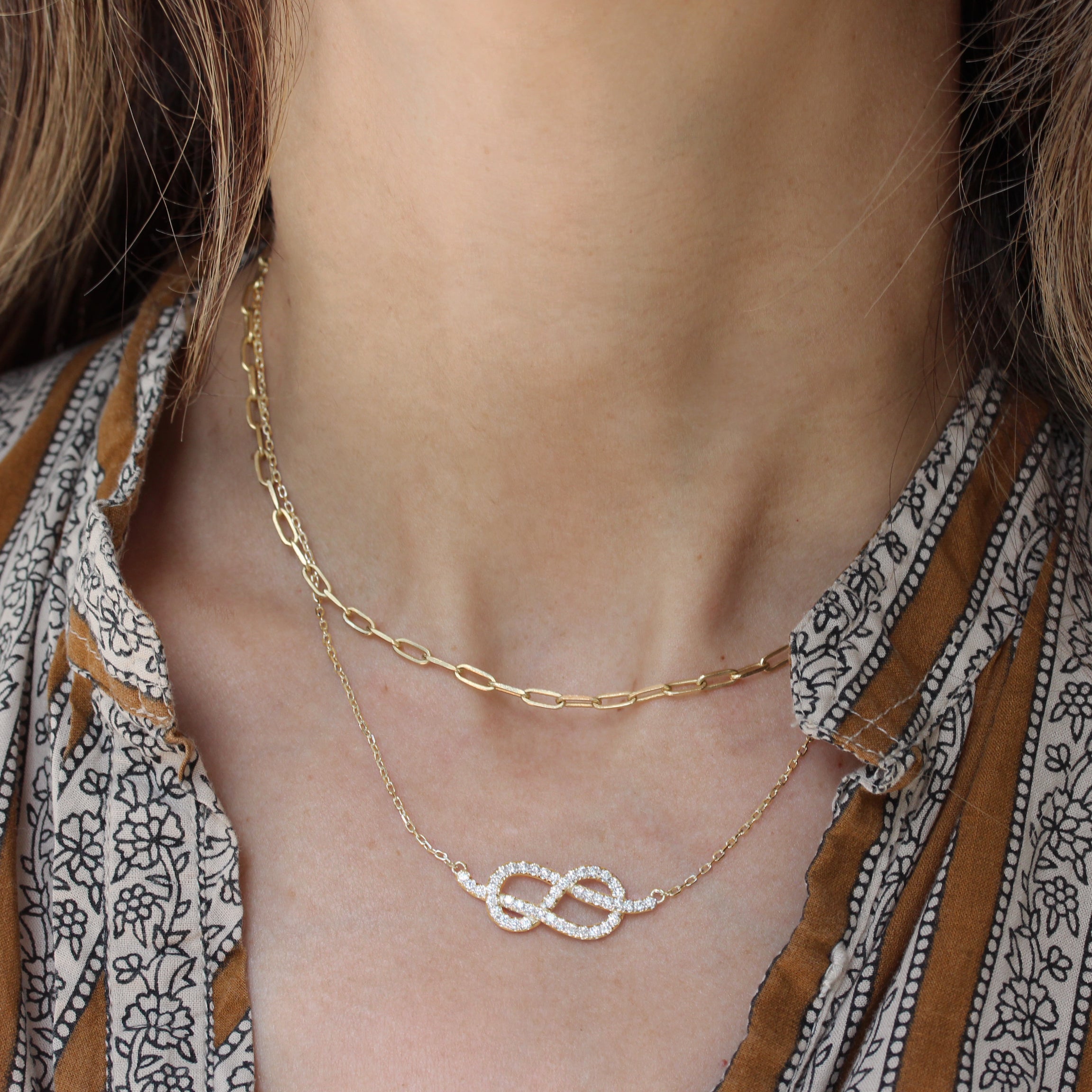 Large Infinity Knot Diamond Necklace yellow gold