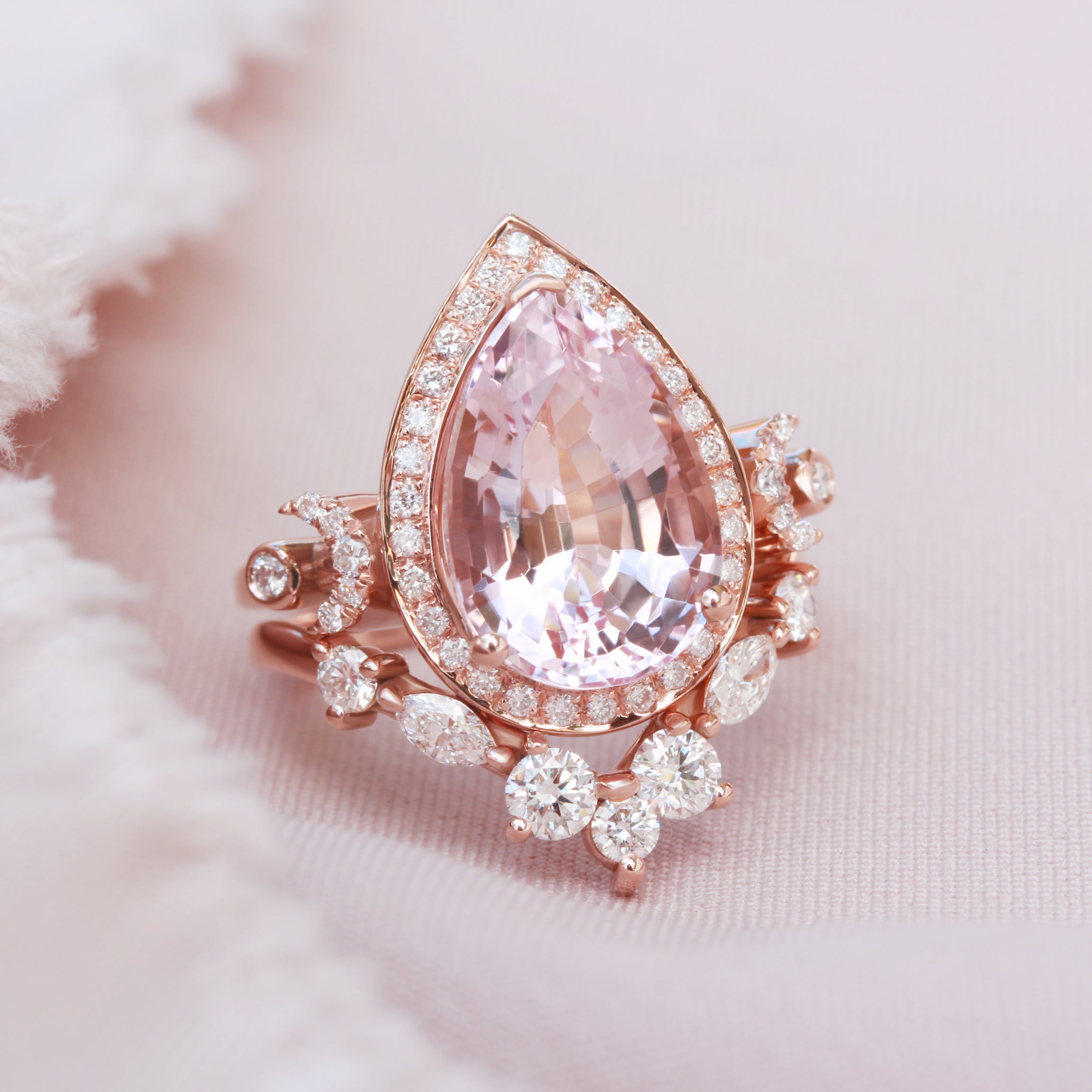 Chevron Nesting Diamond Wedding Ring - Apollo ♥