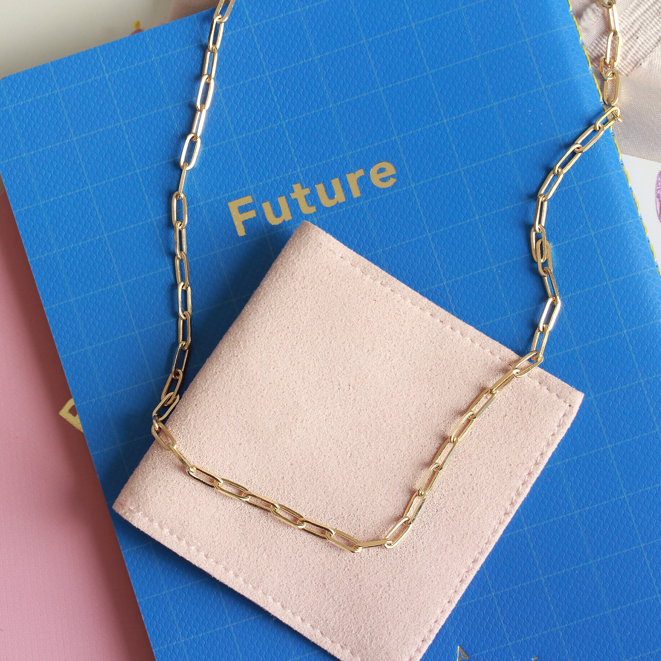 Medium Paperclip Chain