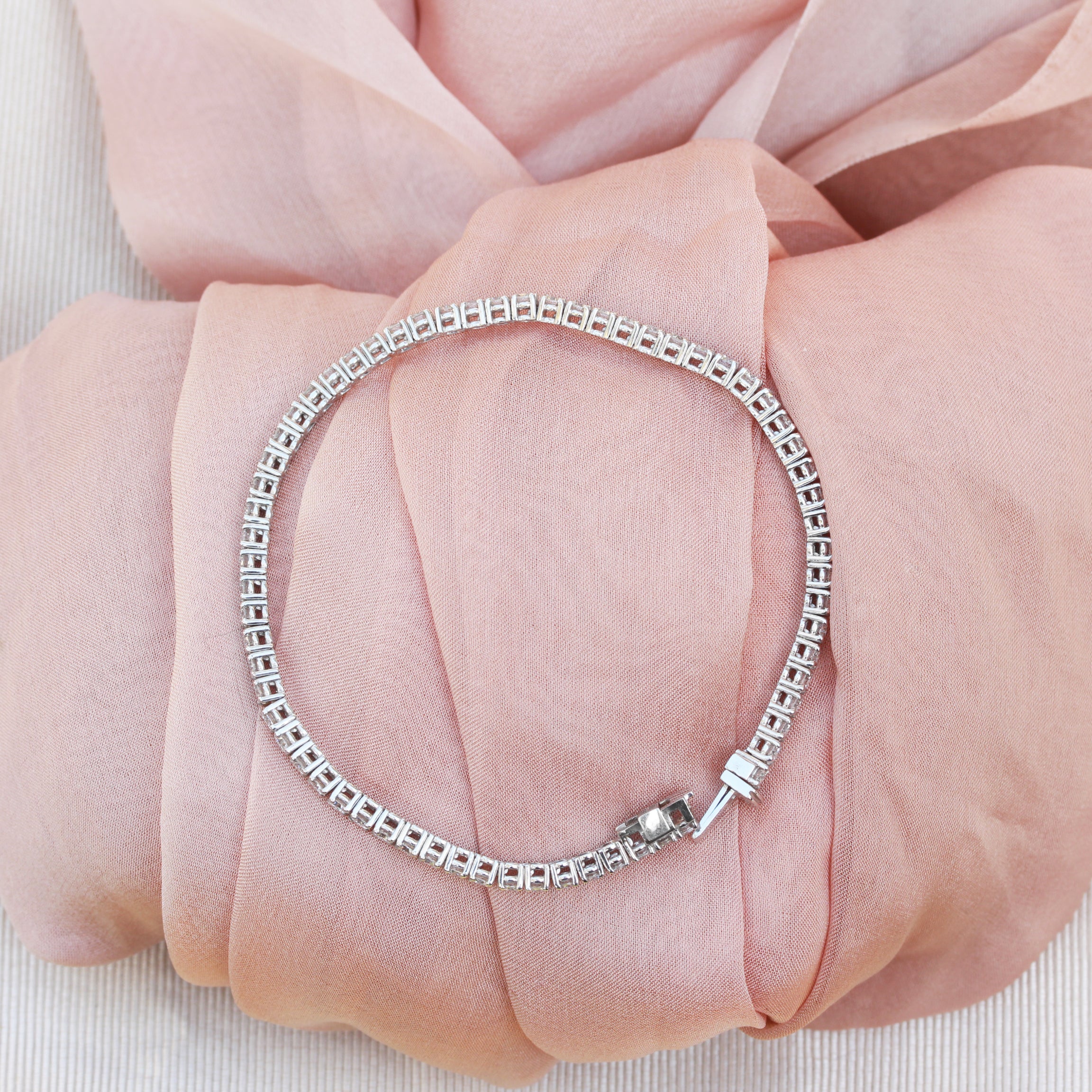 Classic diamond tennis bracelet, 7 inch length - 1ct, 2ct, 3ct, 4ct, 5ct, 7ct