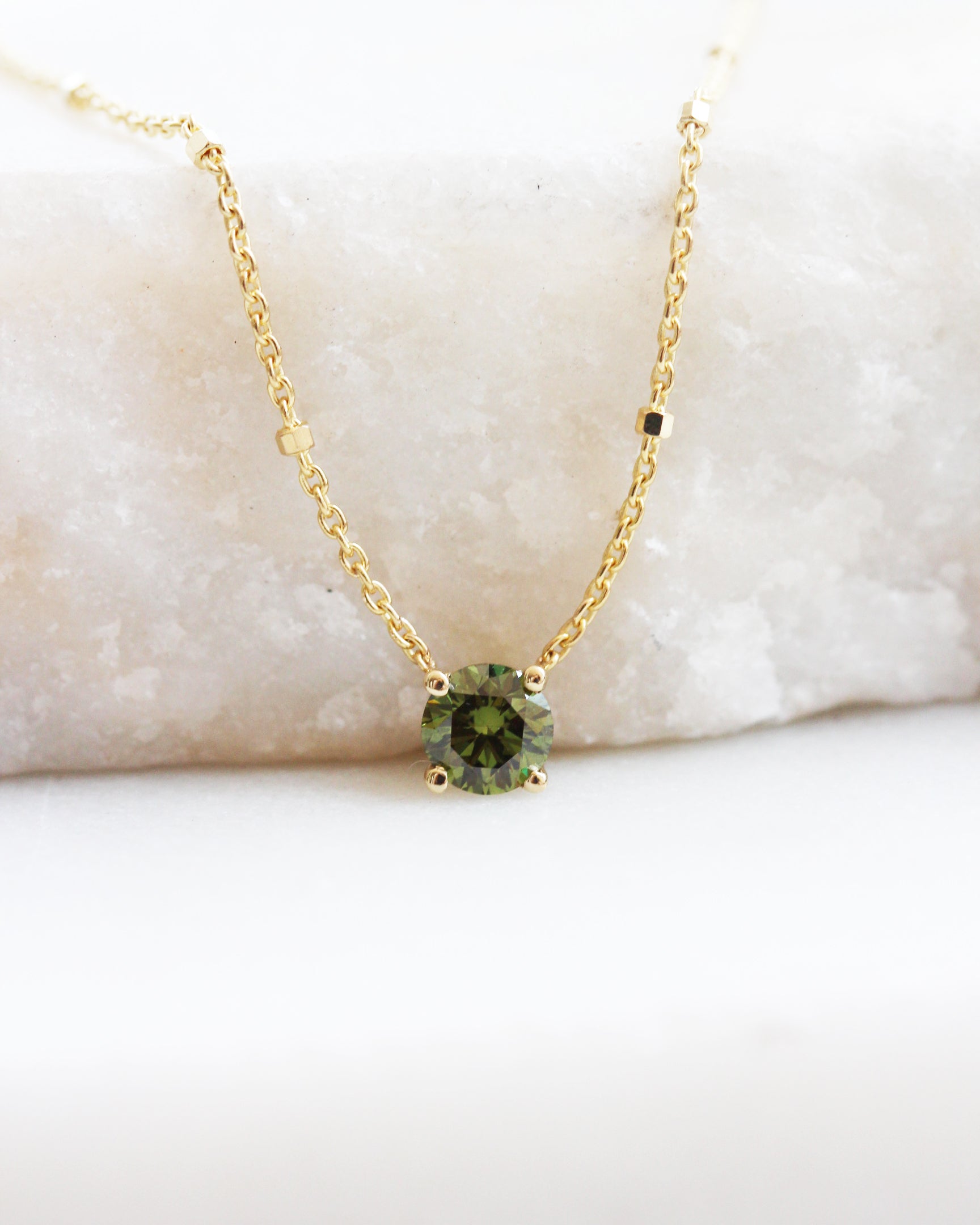 0.30CT Green Lab Diamond Round Beads Chain Necklace, charm, pendant, necklace, green, green lab diamond, round