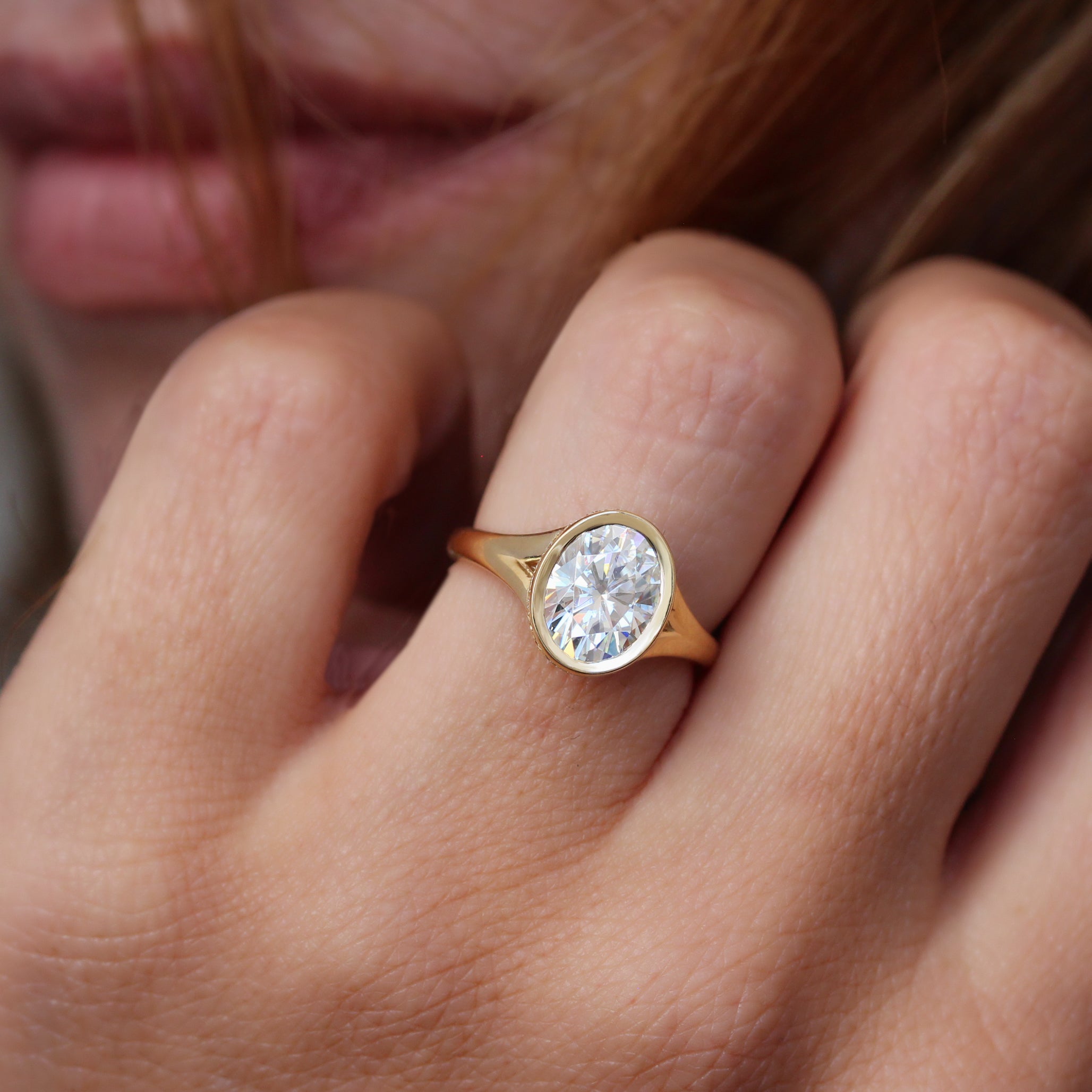 Bezel Set, Oval Diamond, Hidden Halo, Unique Engagement Ring Urban ♥