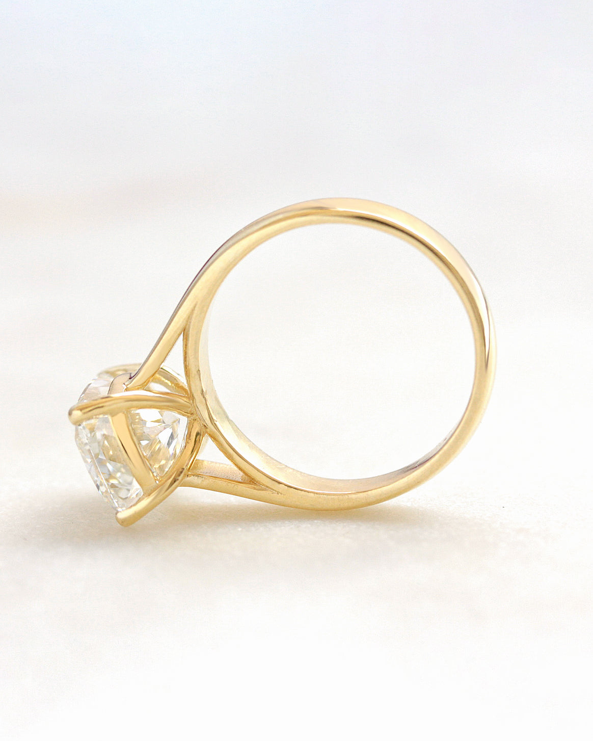5ct Cushion Engagement Ring, 4 Prongs, 4mm Wide Band, Arya, custion cut diamond, 5 carat, solitaire, engagement ring, 4mm wide band, catedral setting