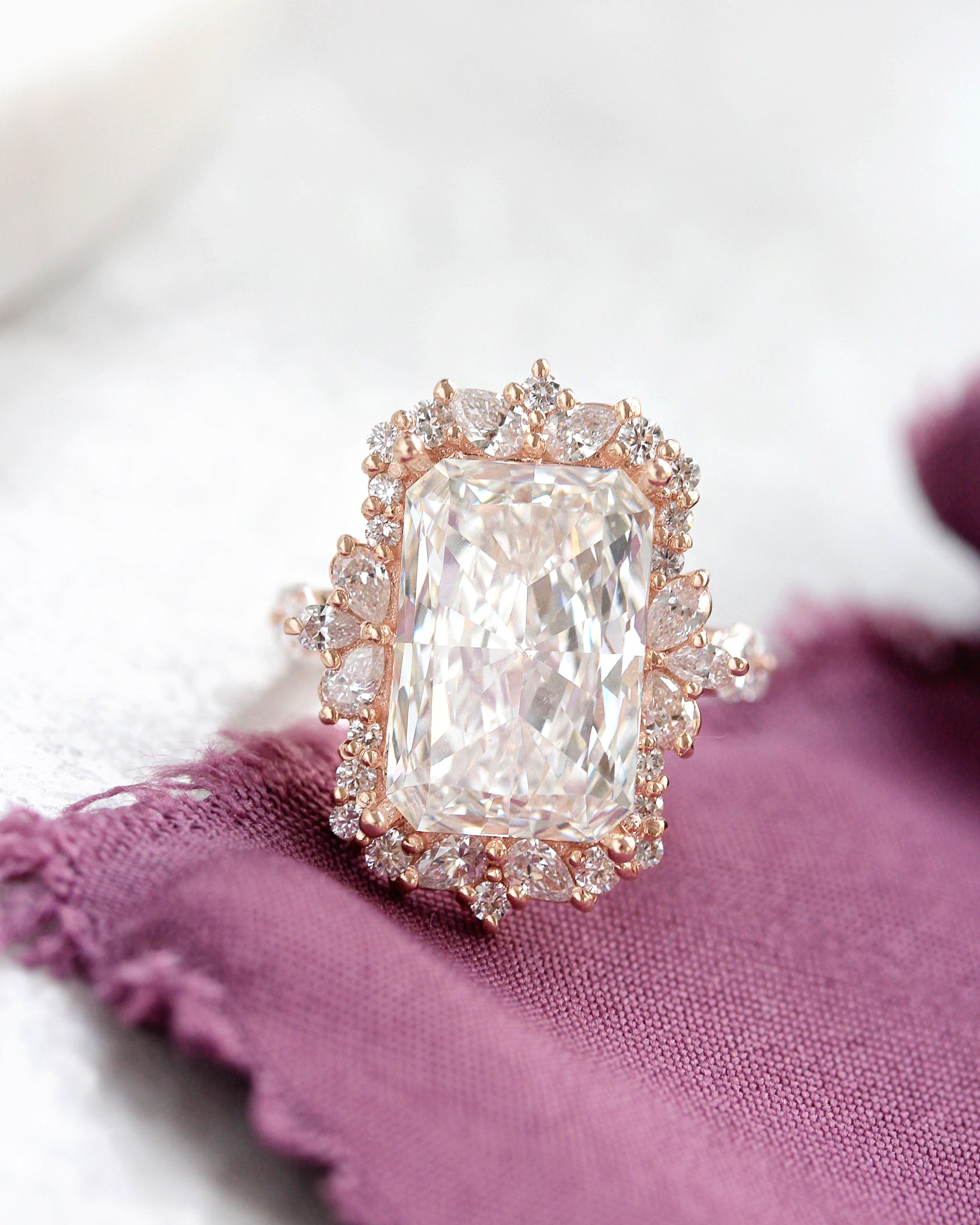 9ct radiant Diamond high jewelry statement engagement ring with rose gold 