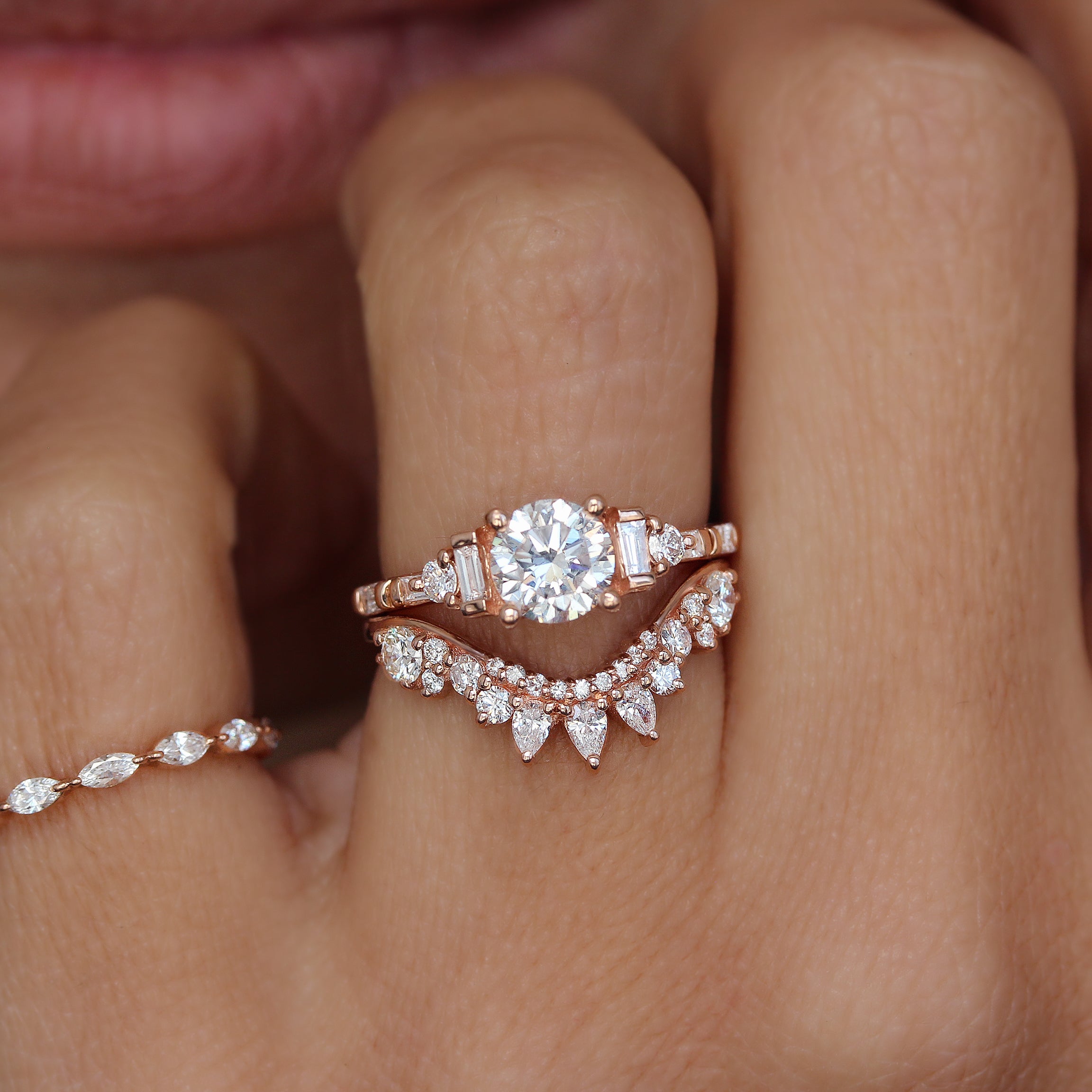 5 Unique Engagement Ring Styles that Celebrate Individuality ...