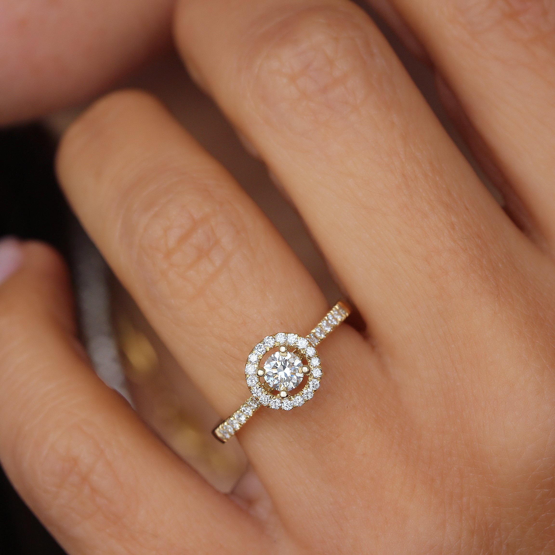 Simple and Elegant Minimalist Engagement Ring - Less Is More - Eurekalook