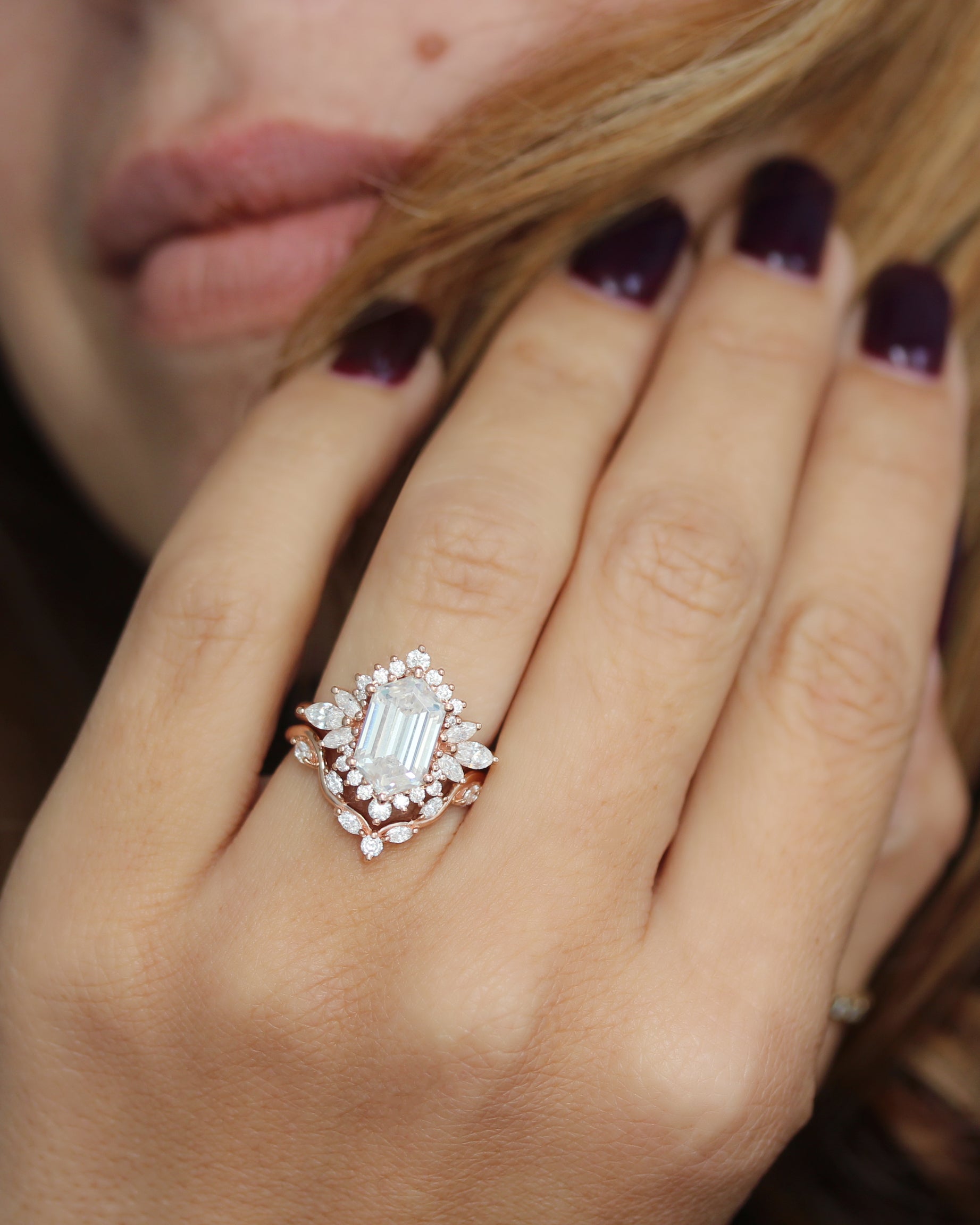 Wavy Chevron V Nesting Ring - Nora