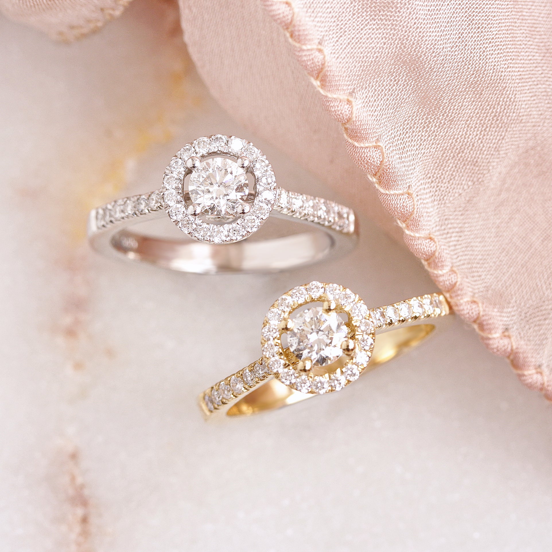 Round Diamond Halo Minimalist Engagement Ring Basic