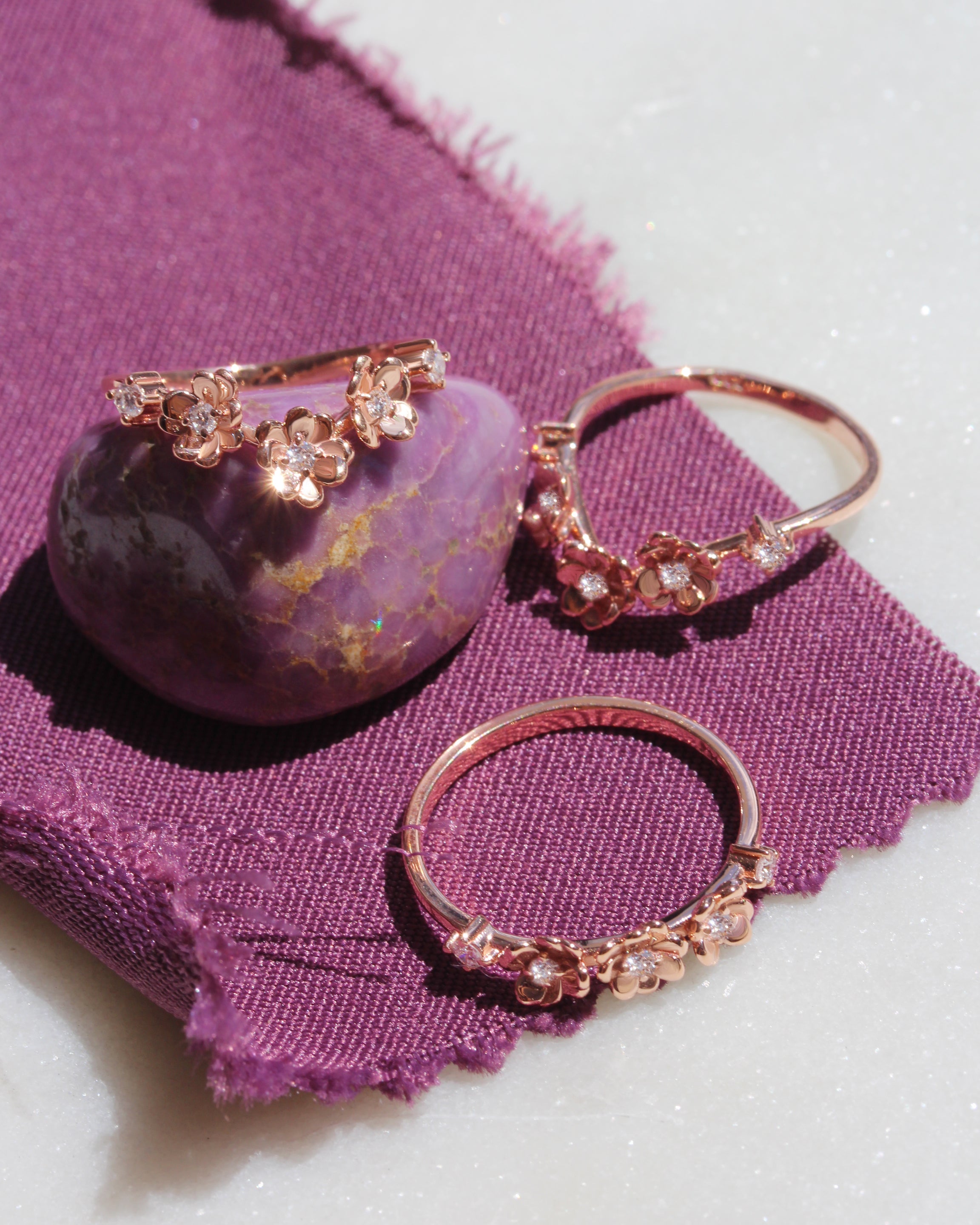 Flowers Nesting V Ring Magnolia ♥