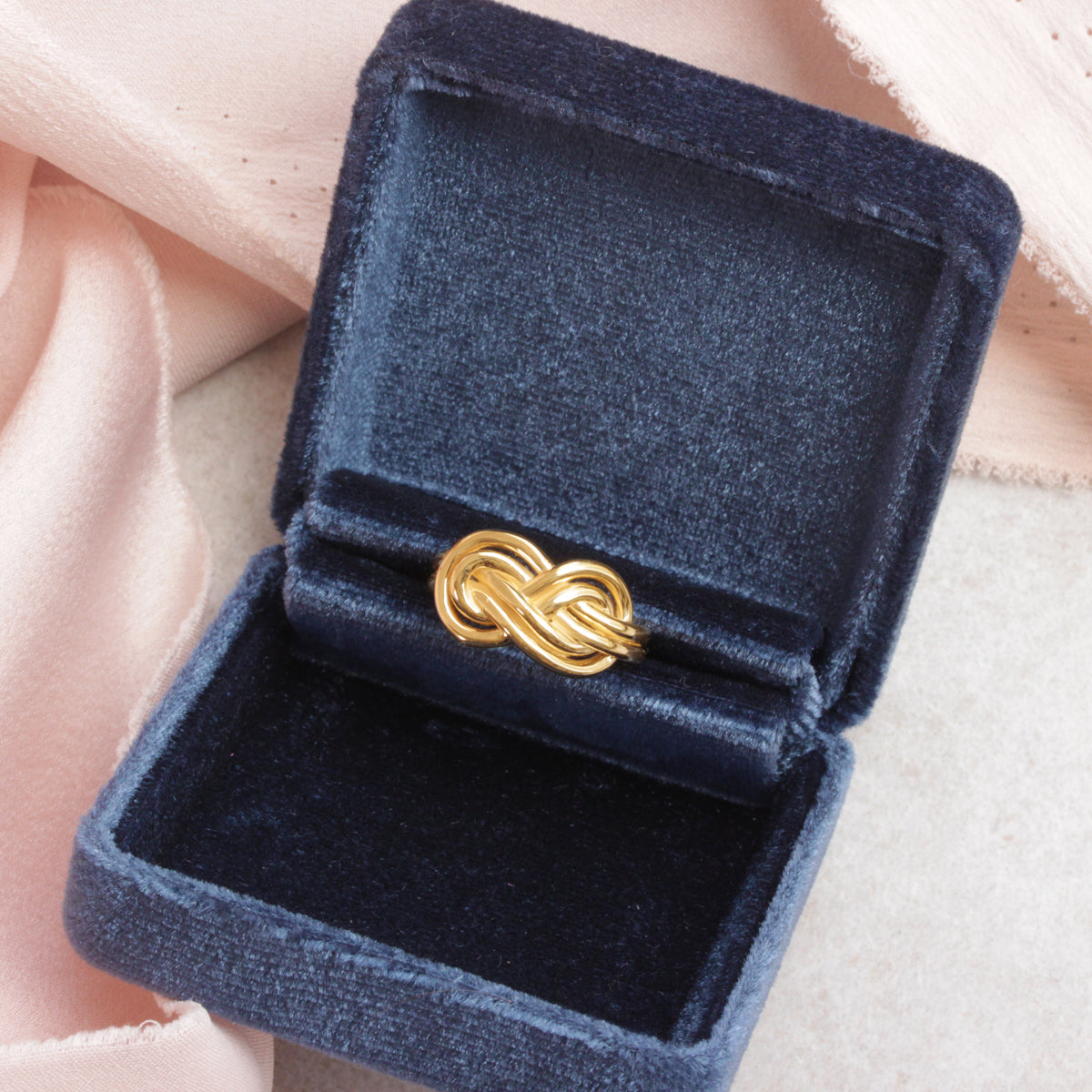 Double Infinity Knot Unique Wedding Gold Ring ♥ – sillyshinydiamonds