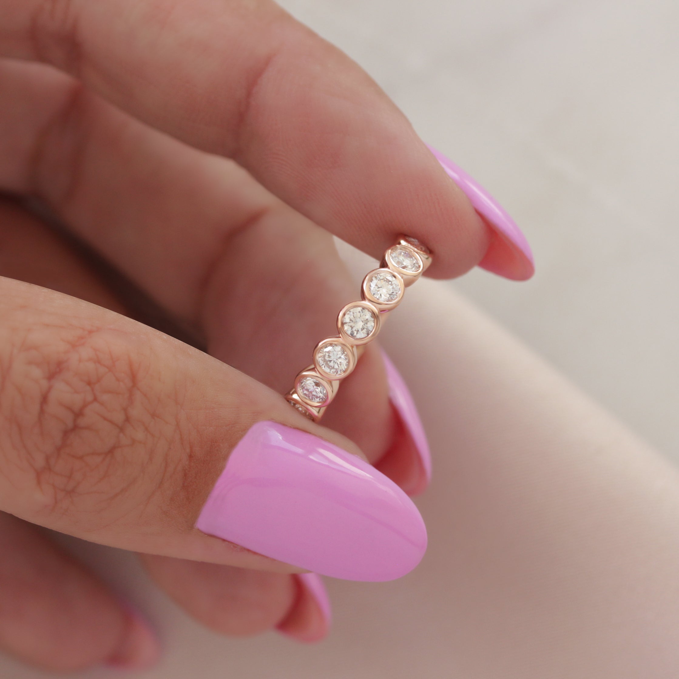 half eternity bezet setting rose gold ten points 4mm wide