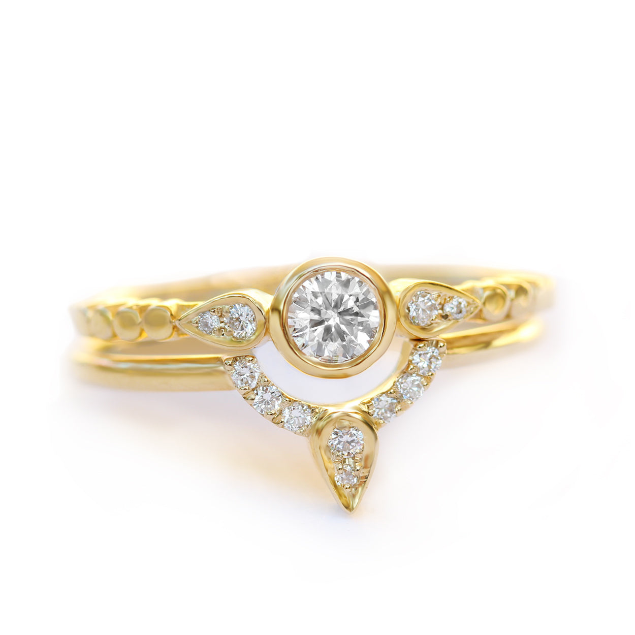 Minimal Dainty Diamond Promise Ring