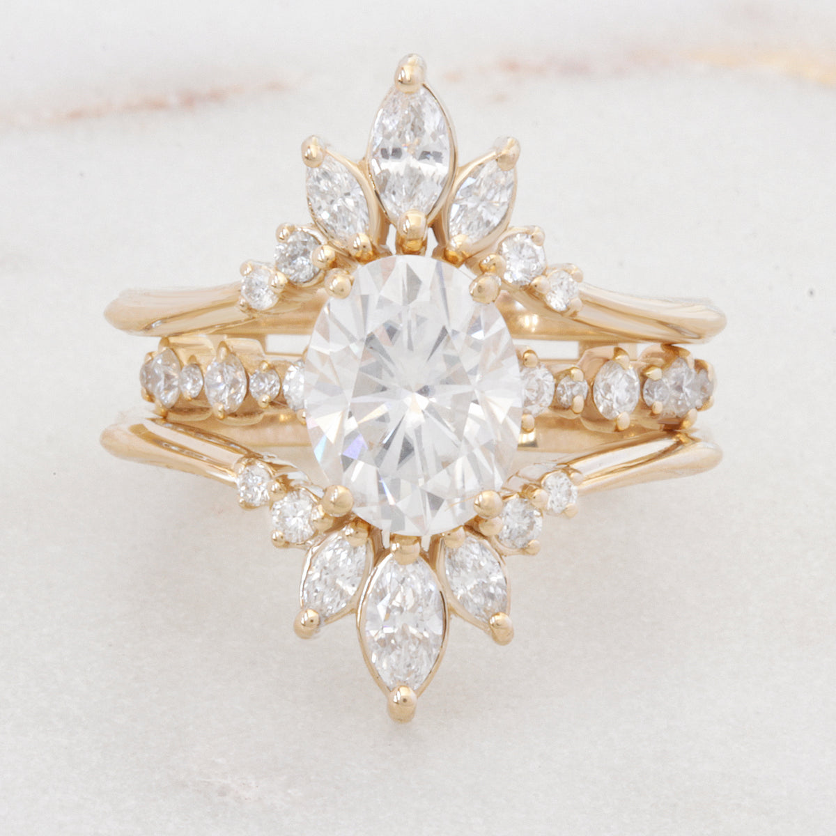 Oval Diamond Dots Band טבעת אירוסין קלאסית - מרגו ♥