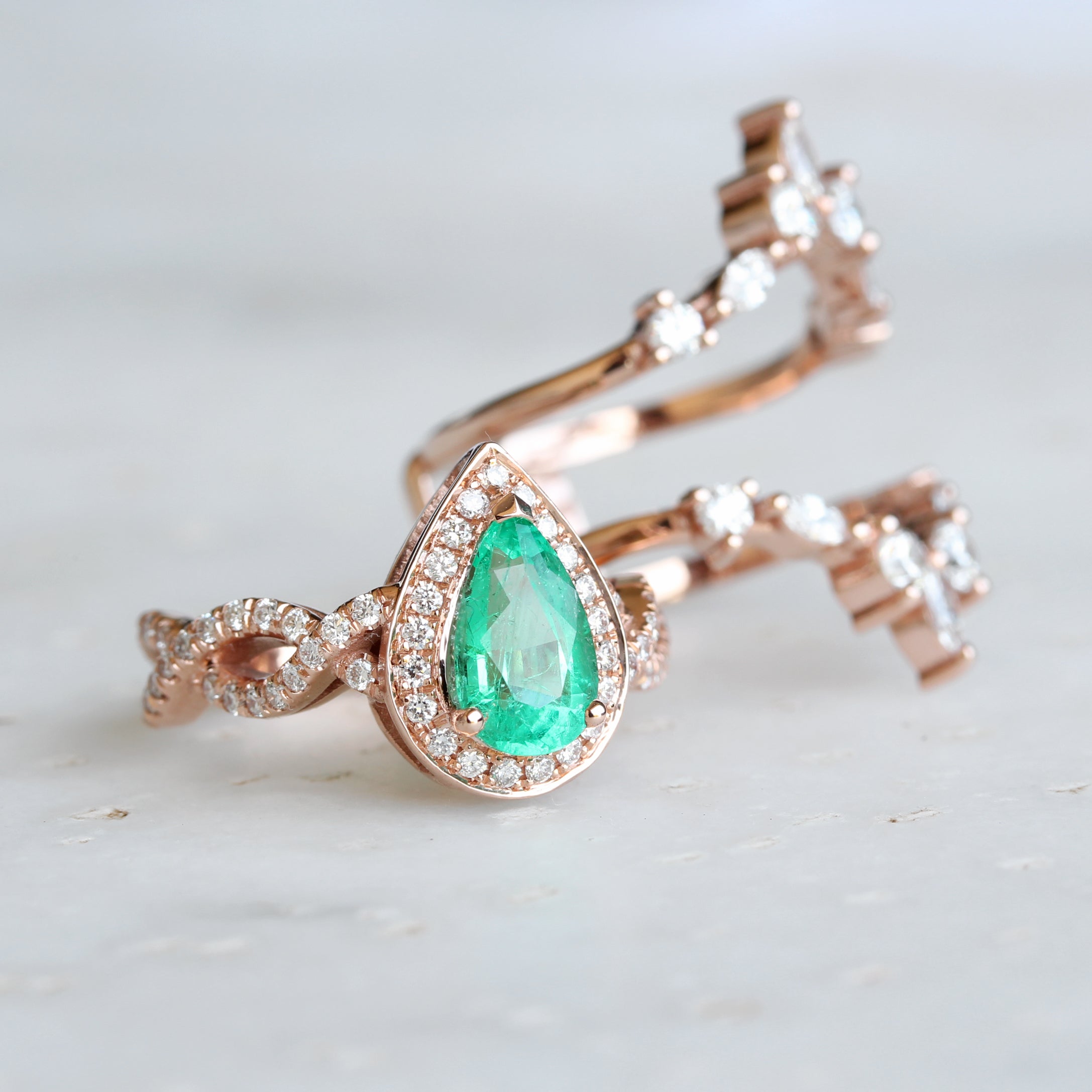 Pear Emerald Halo Engagement Ring Infinity Twist Rope Band ♥