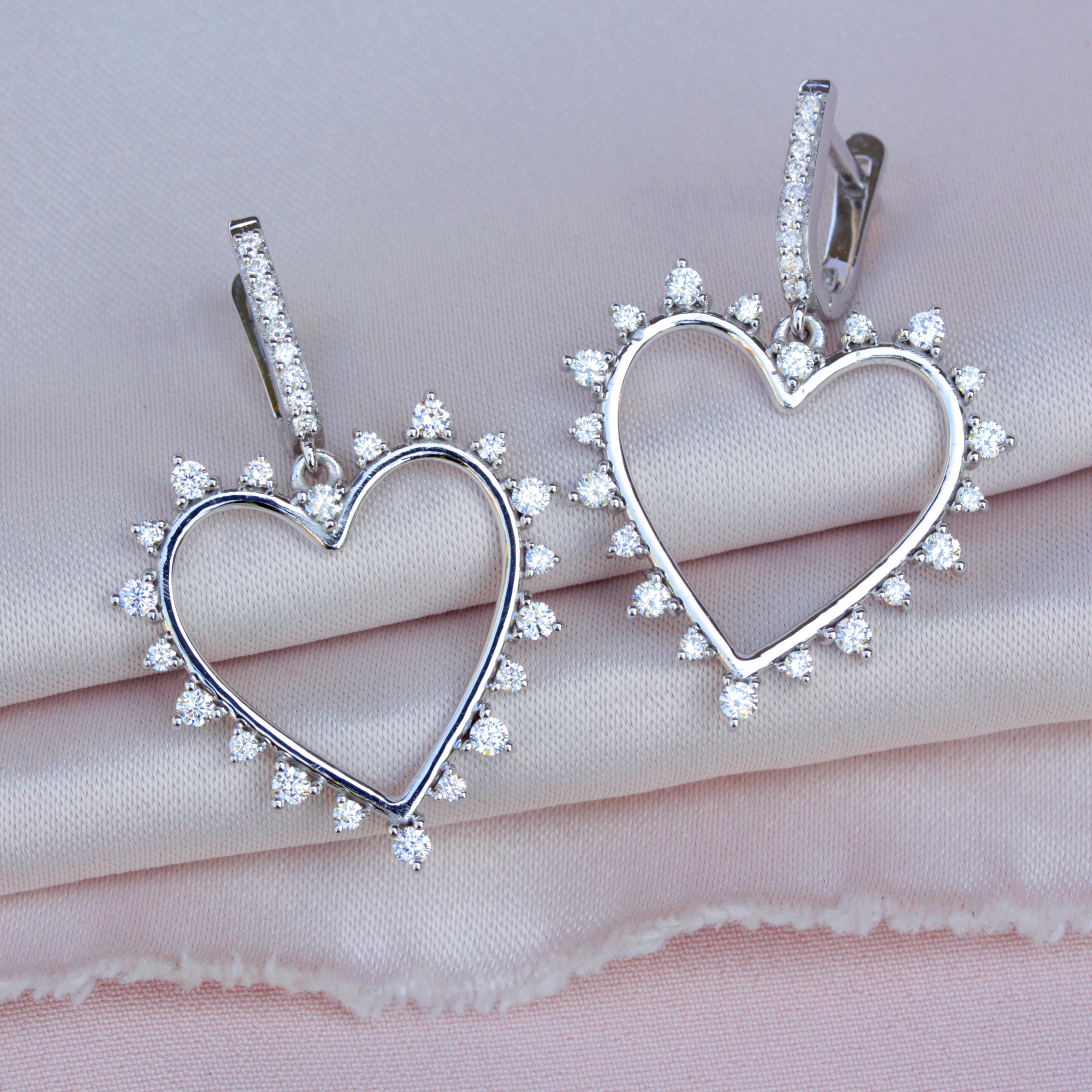 עגילי יהלום Sparkly Heart