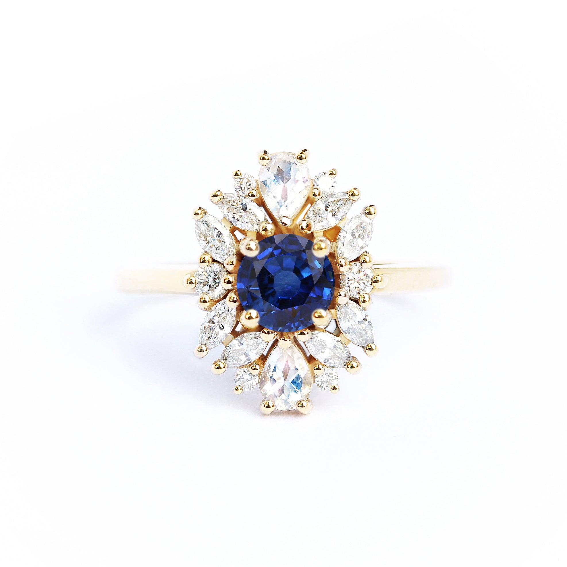 Blue sapphire engagement ring, Odisea