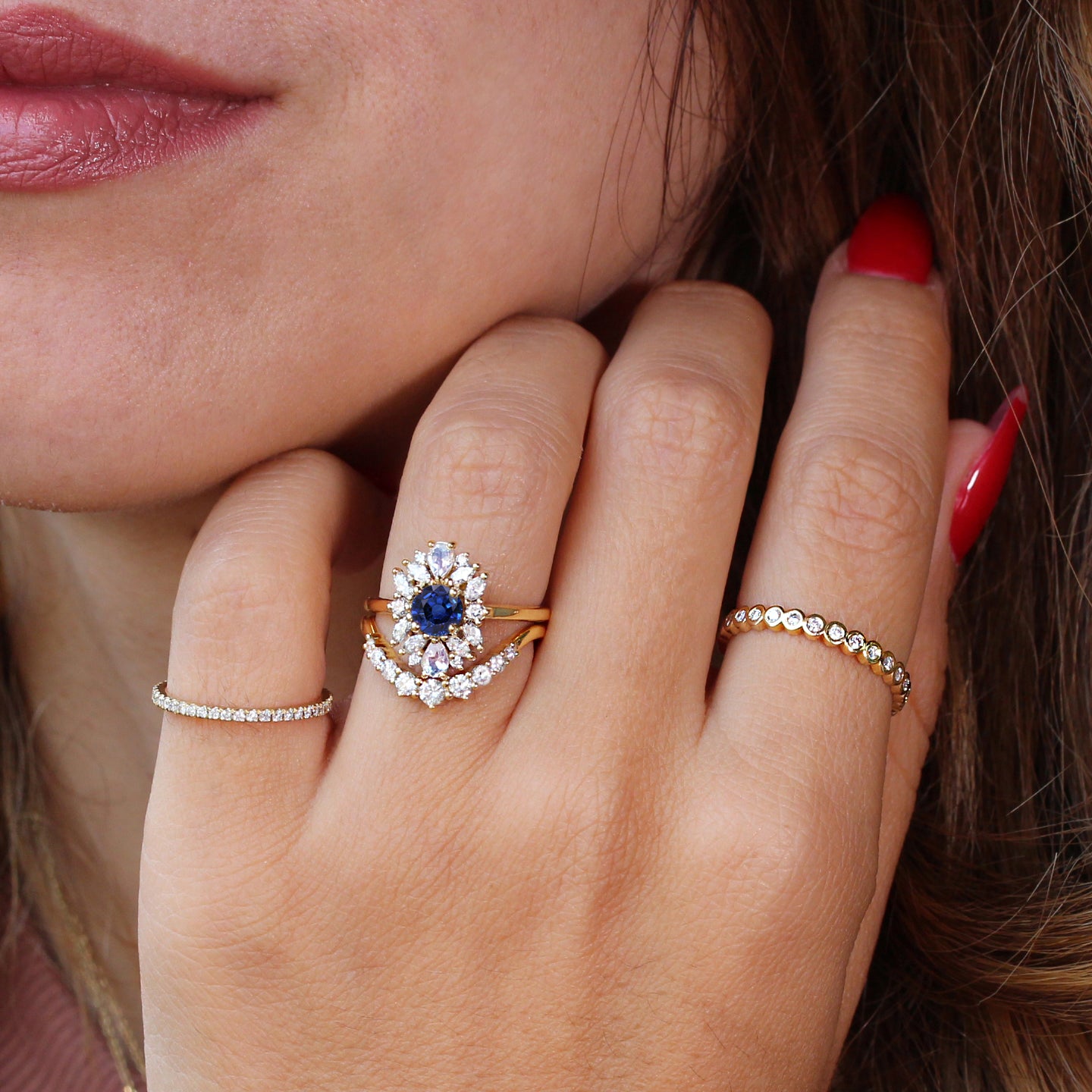 Blue sapphire engagement ring, Odisea