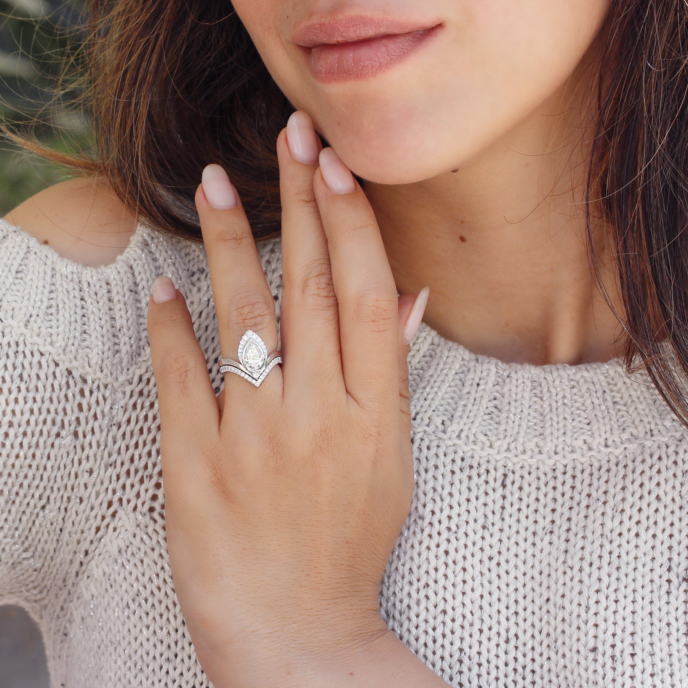 How To Perfectly Pair Your Solitaire Engagement Ring With A Wedding Band