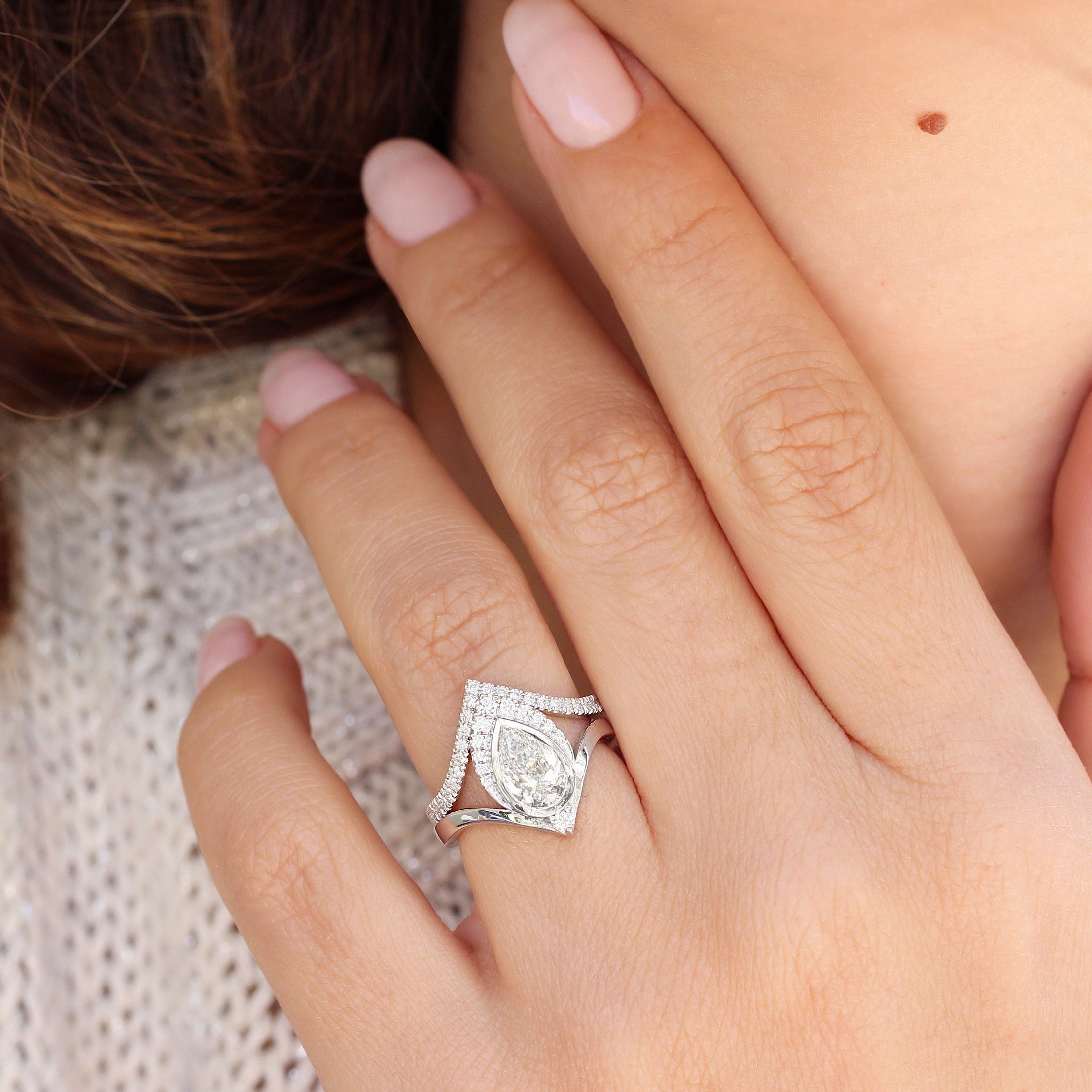 Pear Diamond with Matching Chevron V Wedding Band, Engagement Rings Set, Atyasha Natural Diamond GIA Certified